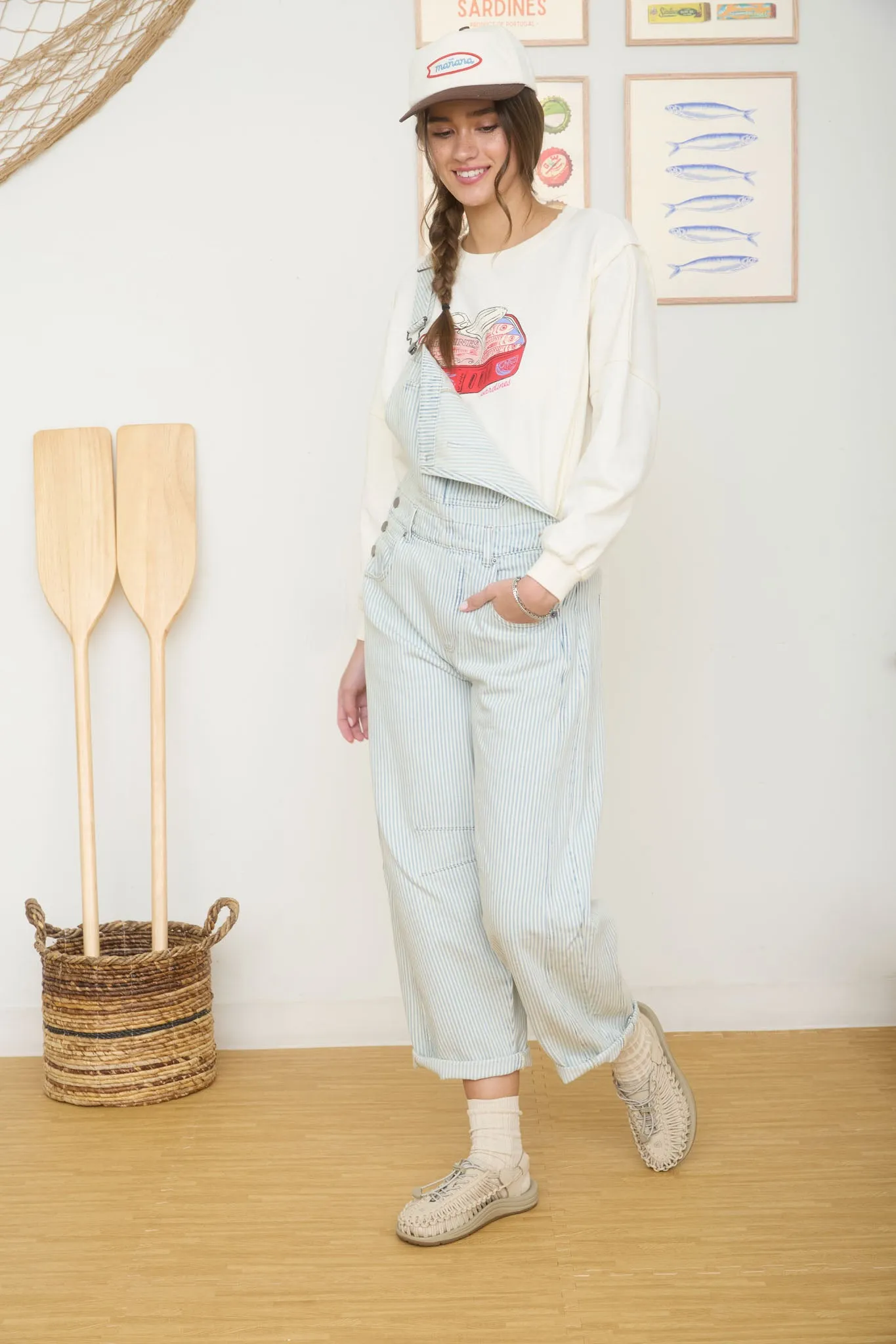 SARDINES GRAPHIC LONG SLEEVE KNIT SWEATER sold by Blu Pepper product image thumbnail 5