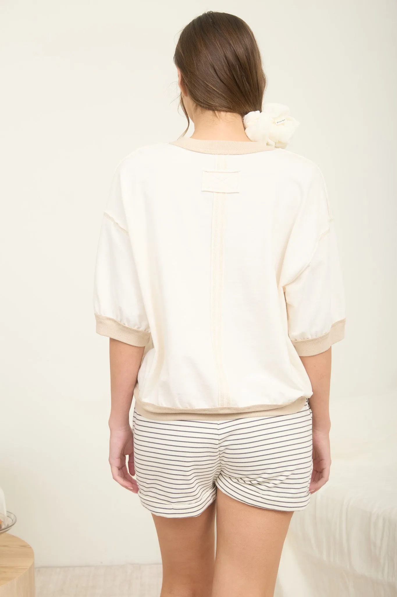 CONTRAST TRIM RAGLAN SHORT SLEEVE KNIT TOP sold by Blu Pepper product image thumbnail 2