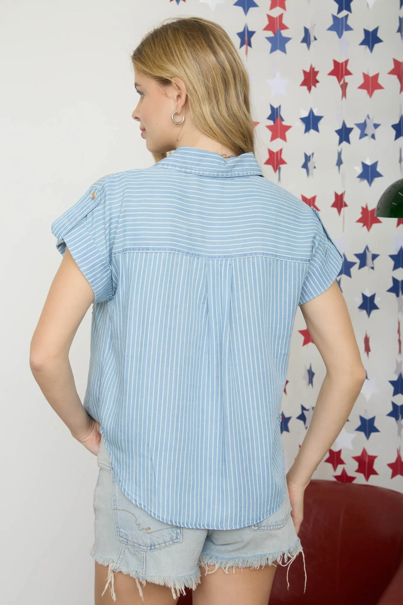 STRIPE COLLARED POCKET DETAIL CHAMBRAY TOP sold by Blu Pepper product image thumbnail 2