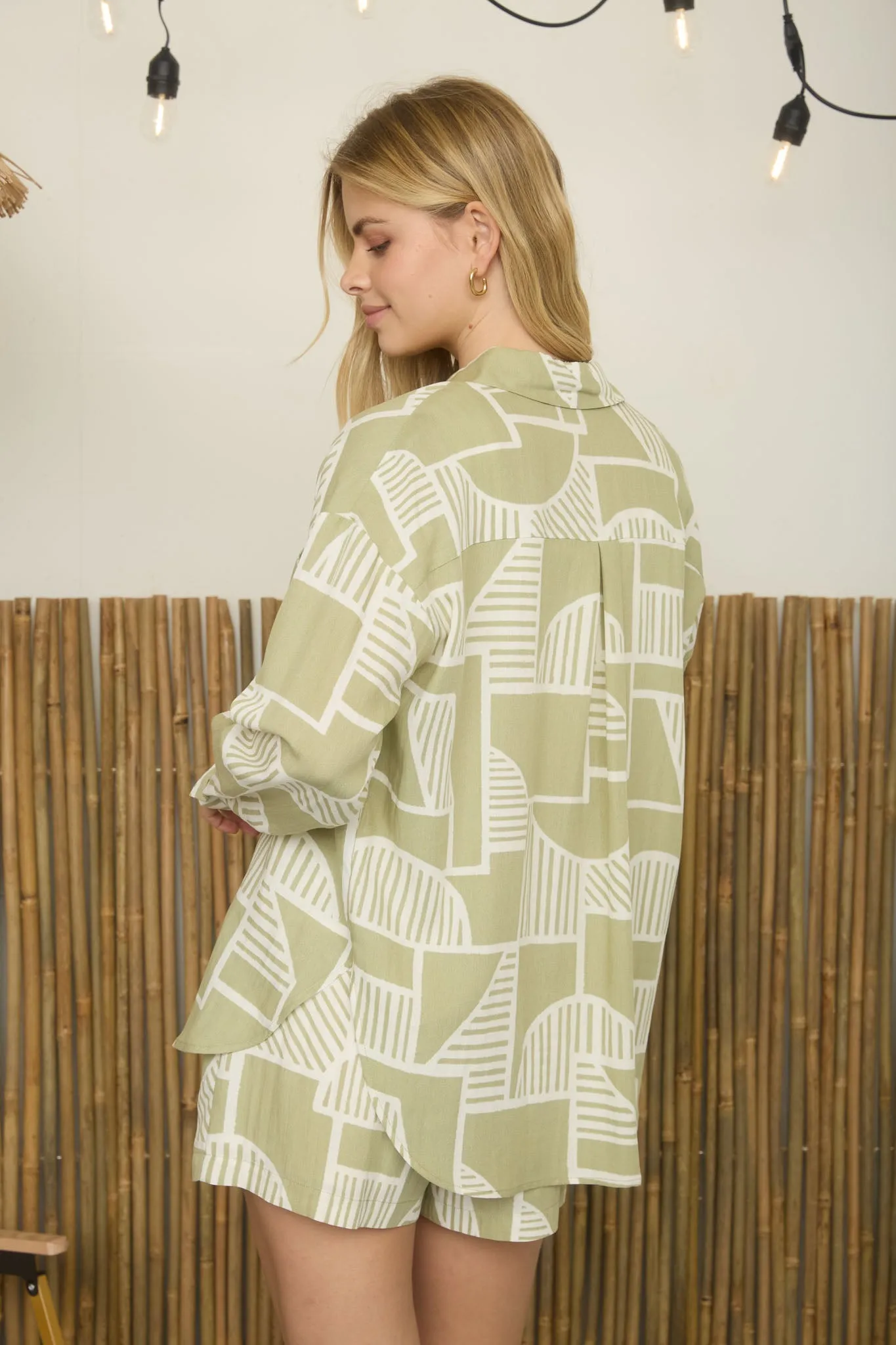 ABSTRACT PRINT COLLARED LONG SLEEVE SHIRT sold by Blu Pepper product image thumbnail 2