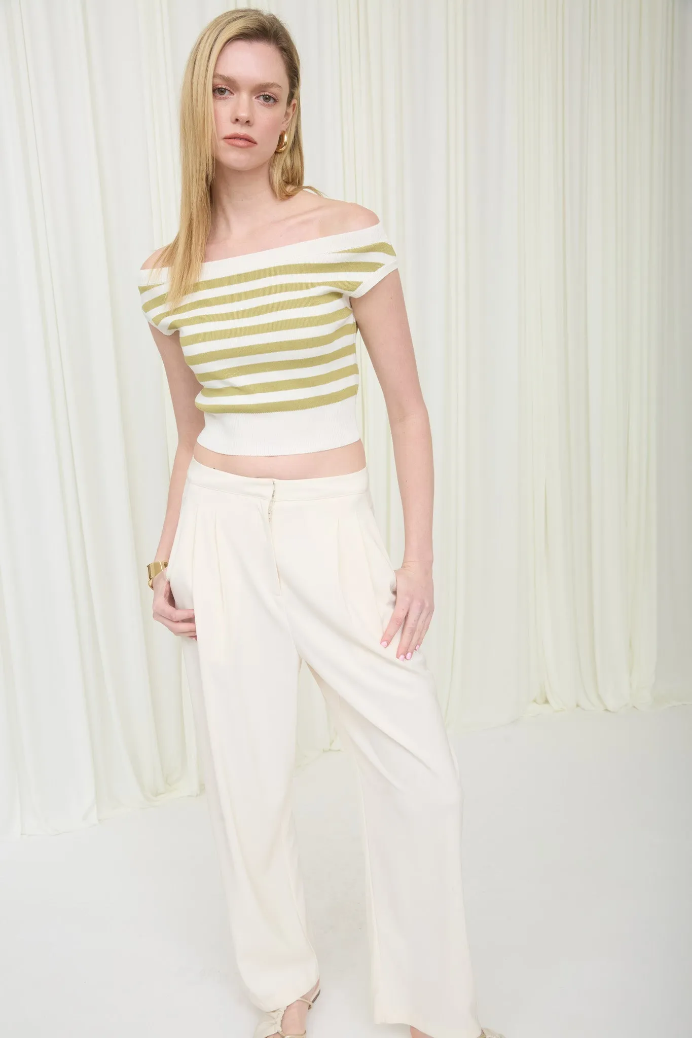 STRIPE BOAT NECK SHORT SLEEVE CROPPED KNIT SWEATER sold by Blu Pepper product image thumbnail 5
