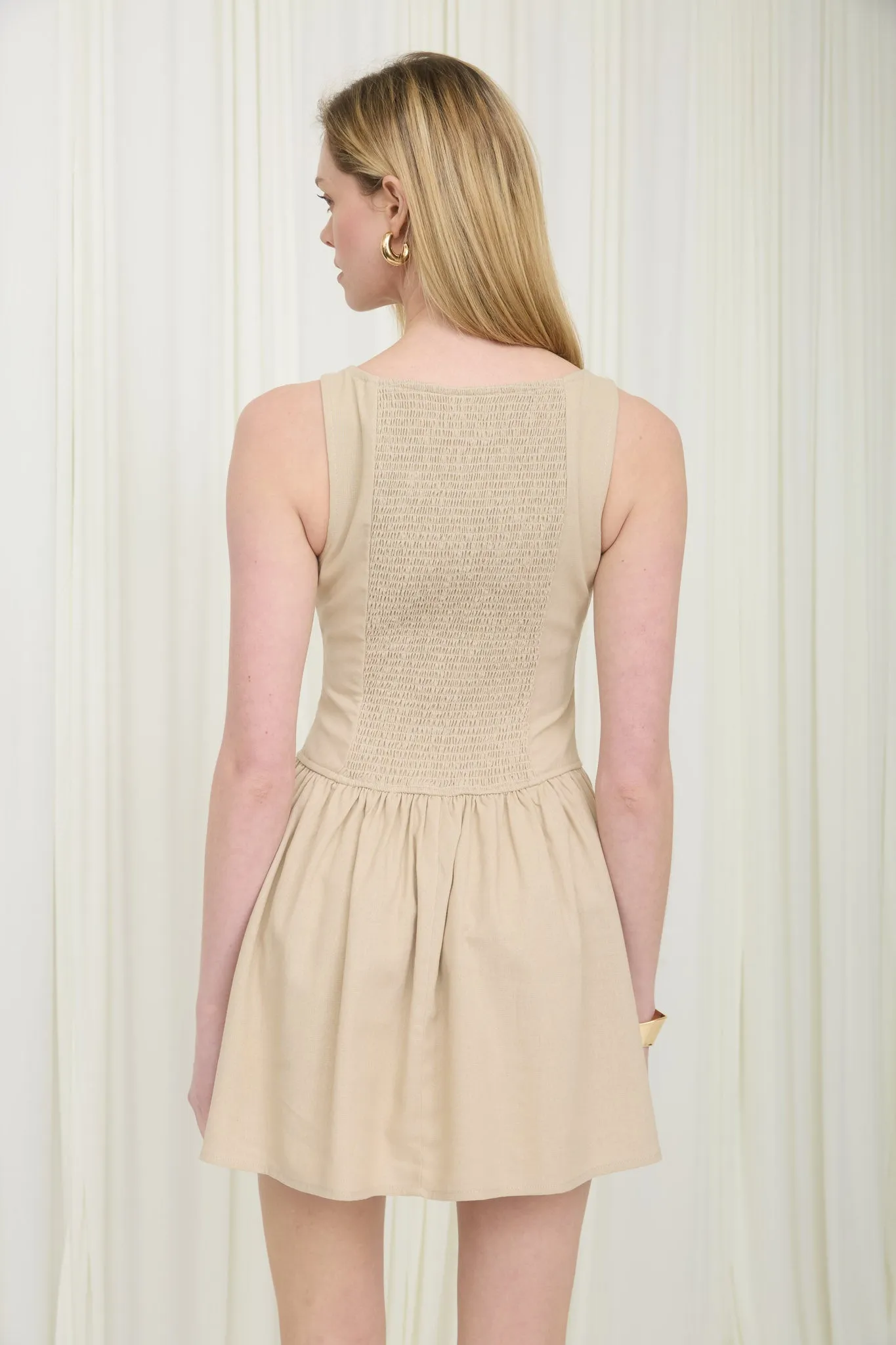 BOAT NECK SLEEVELESS BUTTON DOWN LINEN MINI DRESS sold by Blu Pepper product image thumbnail 2