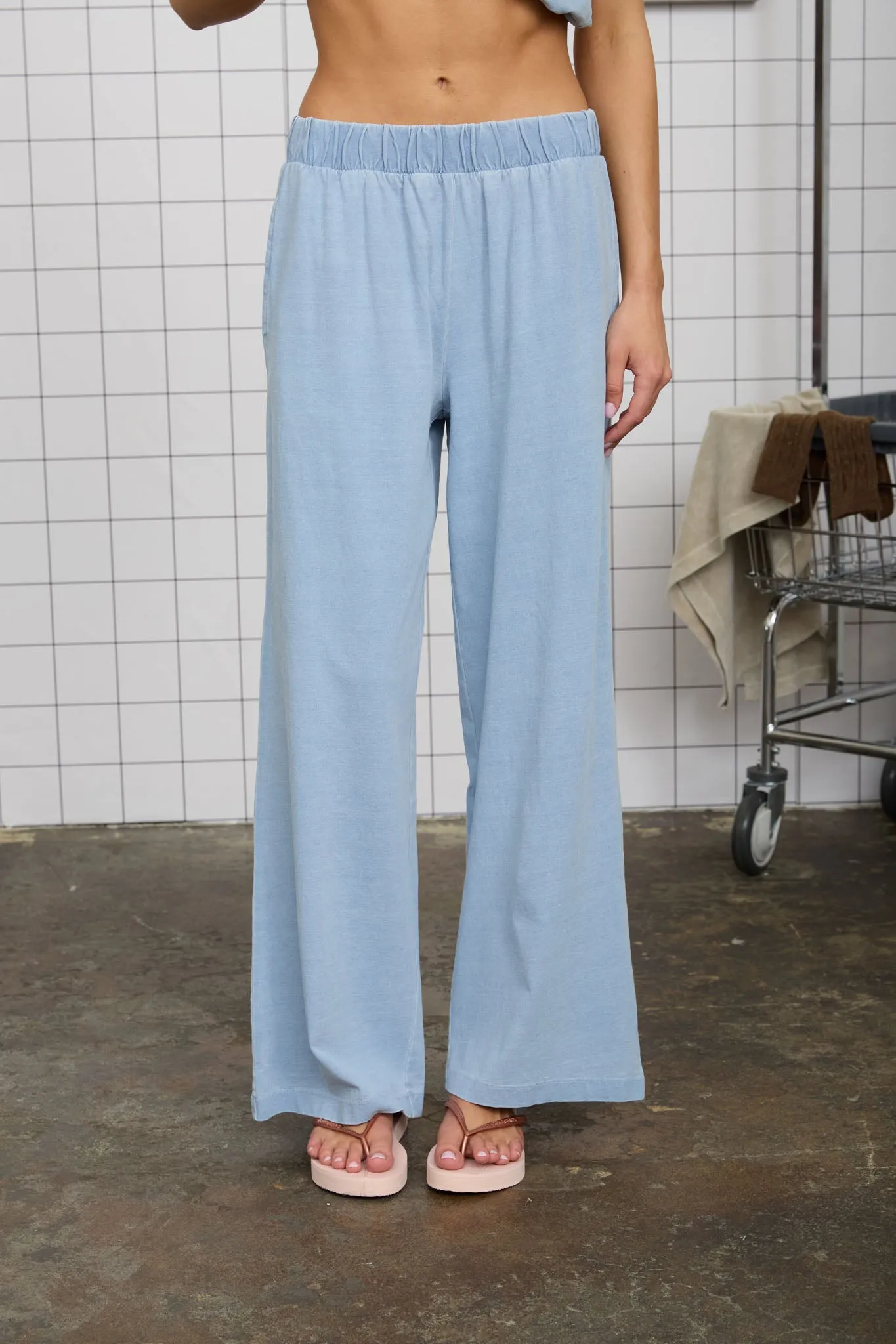 ELASTIC WAIST WIDE LEG KNIT LOUNGE PANTS (PRE-ORDER) sold by Blu Pepper product image thumbnail 4