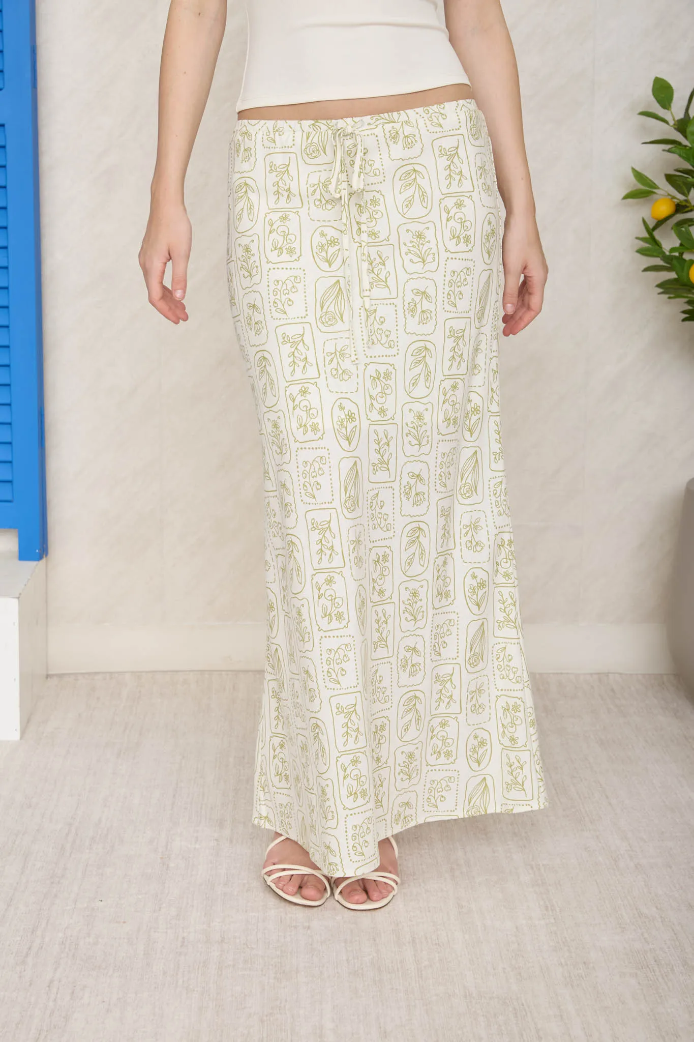 FLORAL TILE PATTERN LINEN MIDI SKIRT sold by Blu Pepper product image thumbnail 4