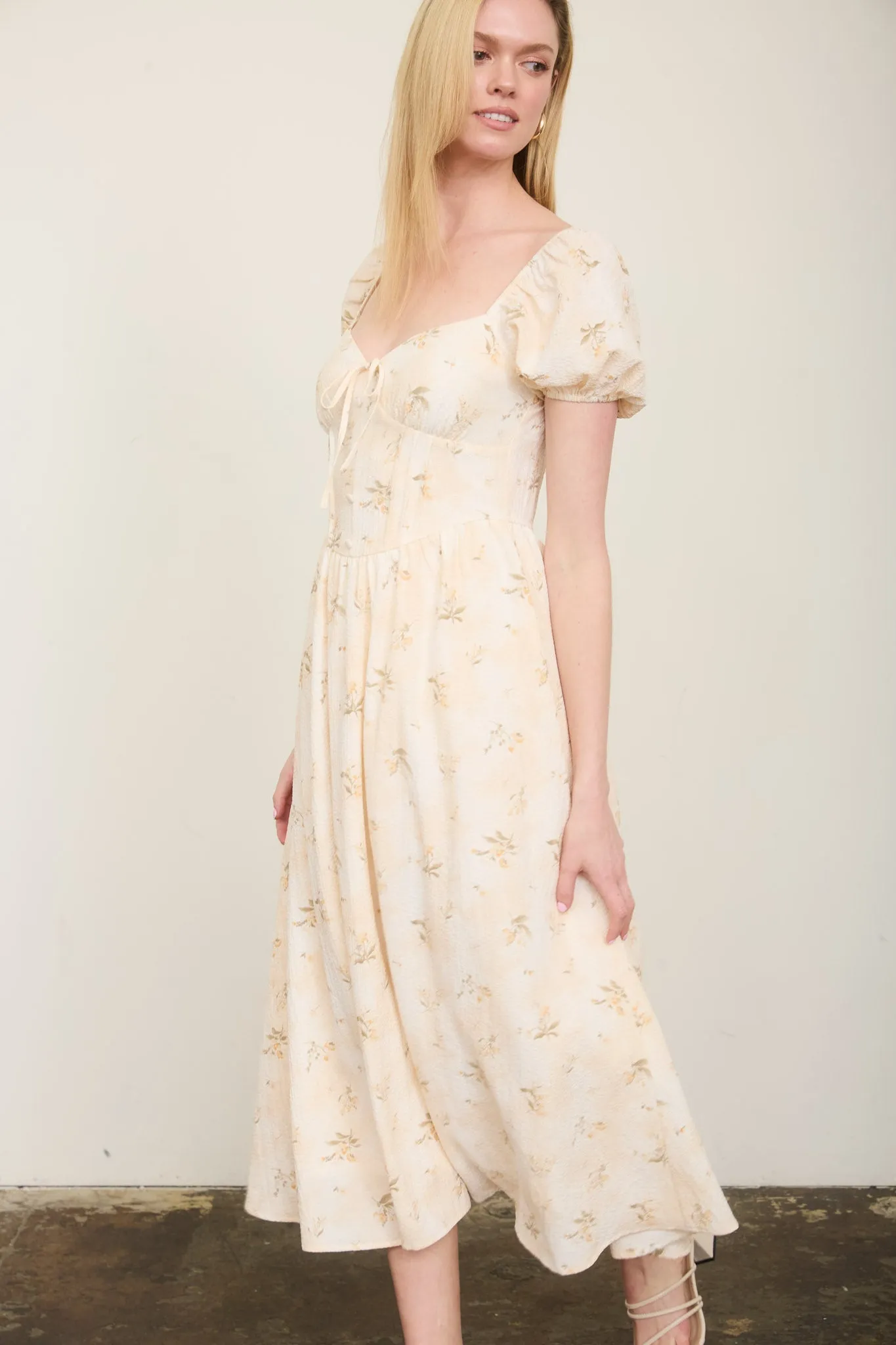 FLORAL SWEETHEART PUFF SLEEVE CORSET MIDI DRESS (PRE-ORDER) sold by Blu Pepper product image thumbnail 5