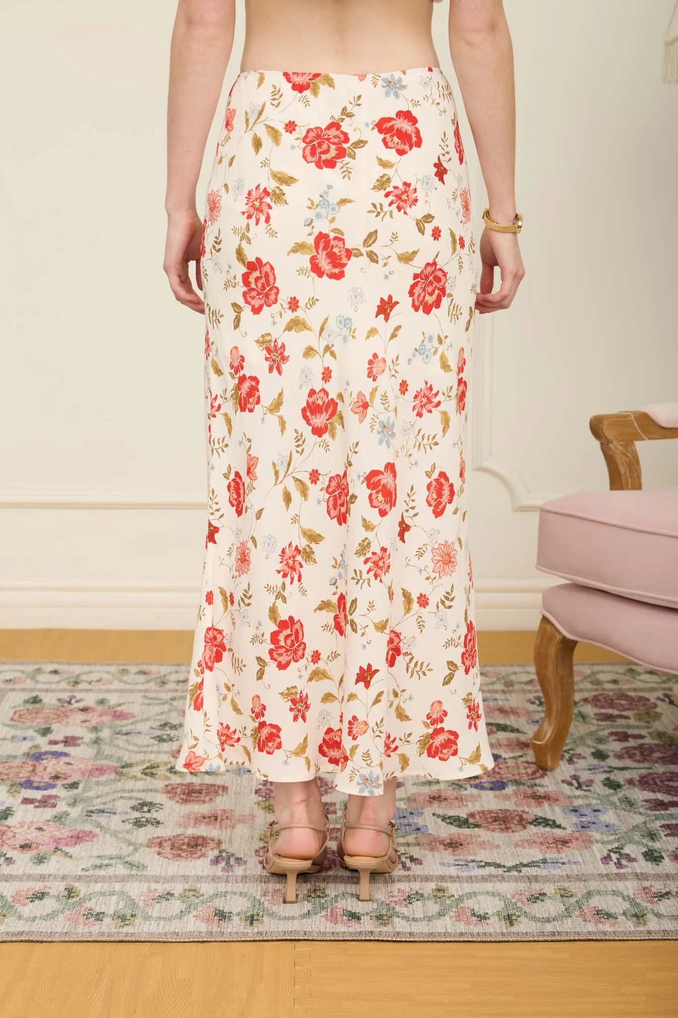 FLORAL SLIP-ON MIDI SKIRT (PRE-ORDER) sold by Blu Pepper product image thumbnail 2