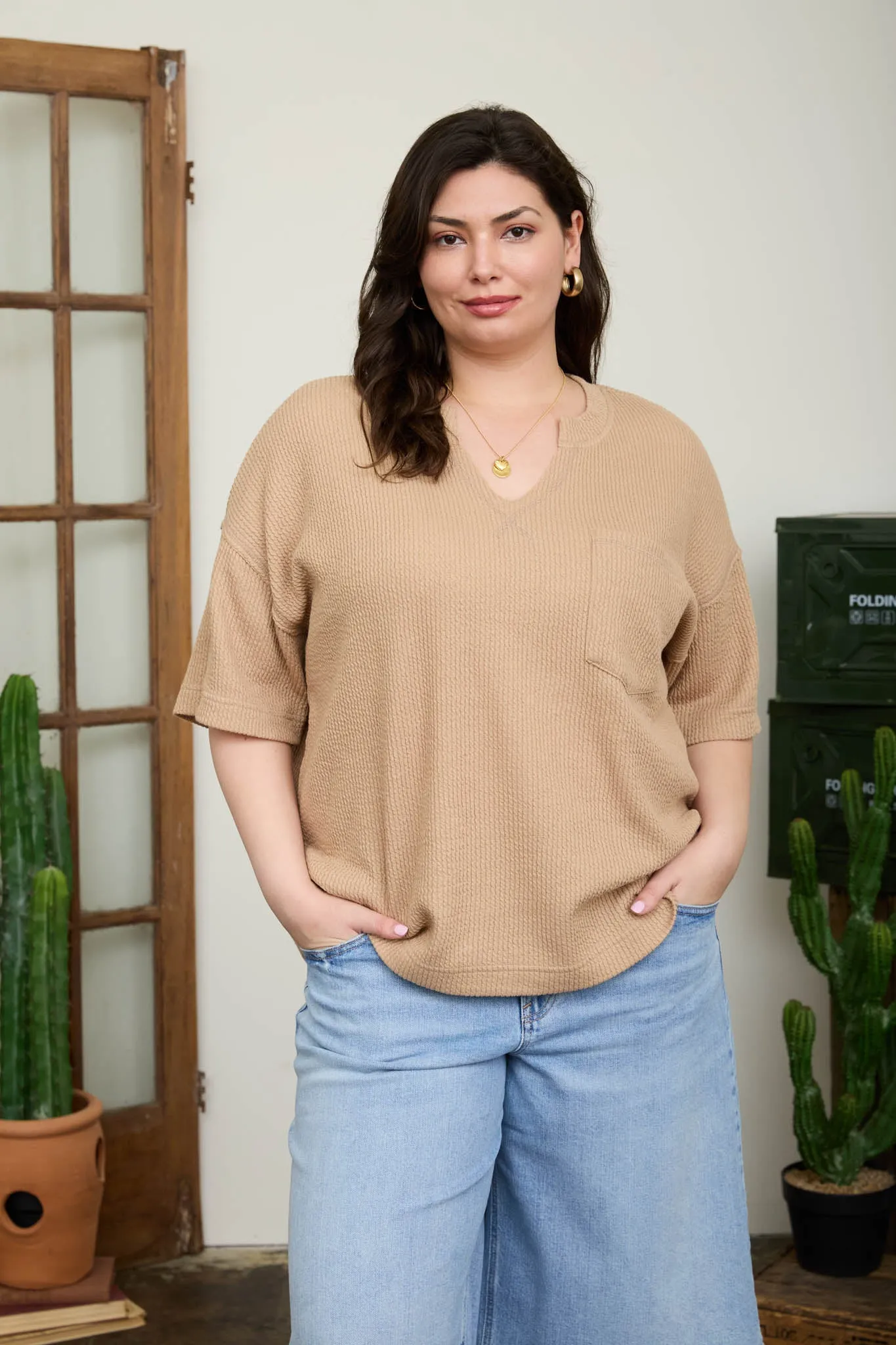 PLUS RIBBED SPLIT NECK SHORT SLEEVE BOXY KNIT TOP sold by Blu Pepper product image thumbnail 4