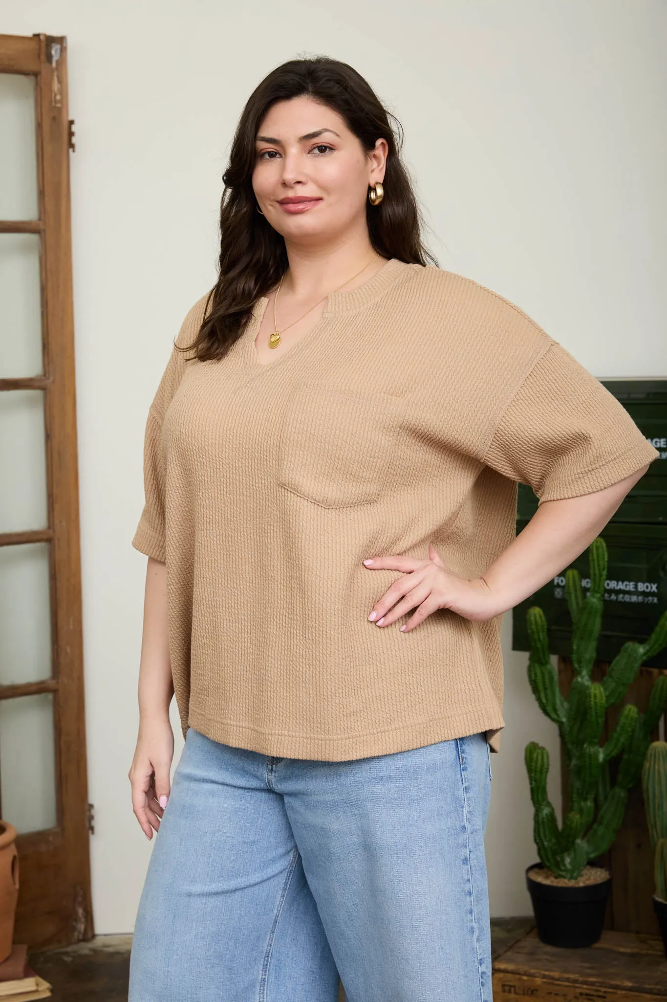 PLUS RIBBED SPLIT NECK SHORT SLEEVE BOXY KNIT TOP sold by Blu Pepper product image thumbnail 3