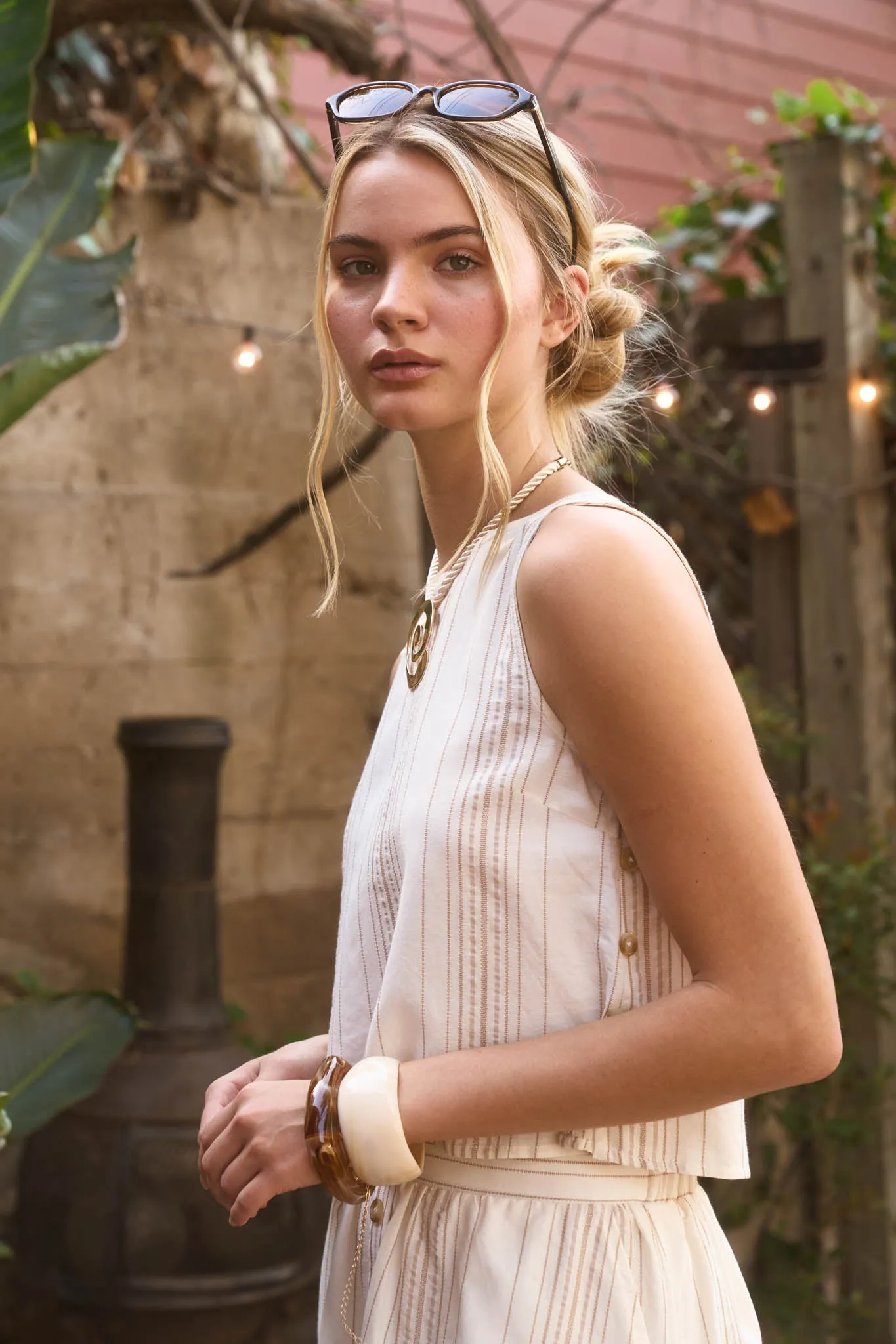 STRIPE SLEEVELESS SIDE BUTTON DETAIL TOP sold by Blu Pepper product image thumbnail 5