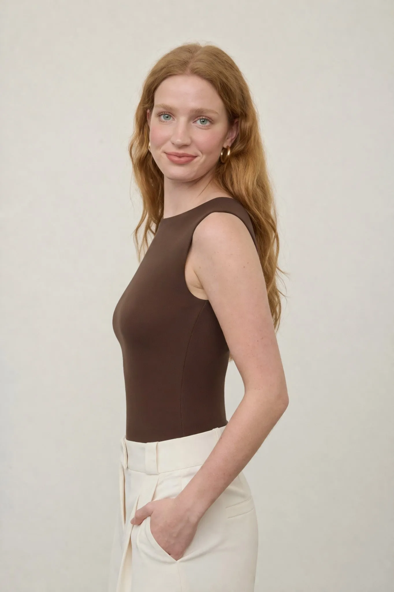 SEAMLESS BOAT NECK SLEEVELESS KNIT BODYSUIT sold by Blu Pepper product image thumbnail 3