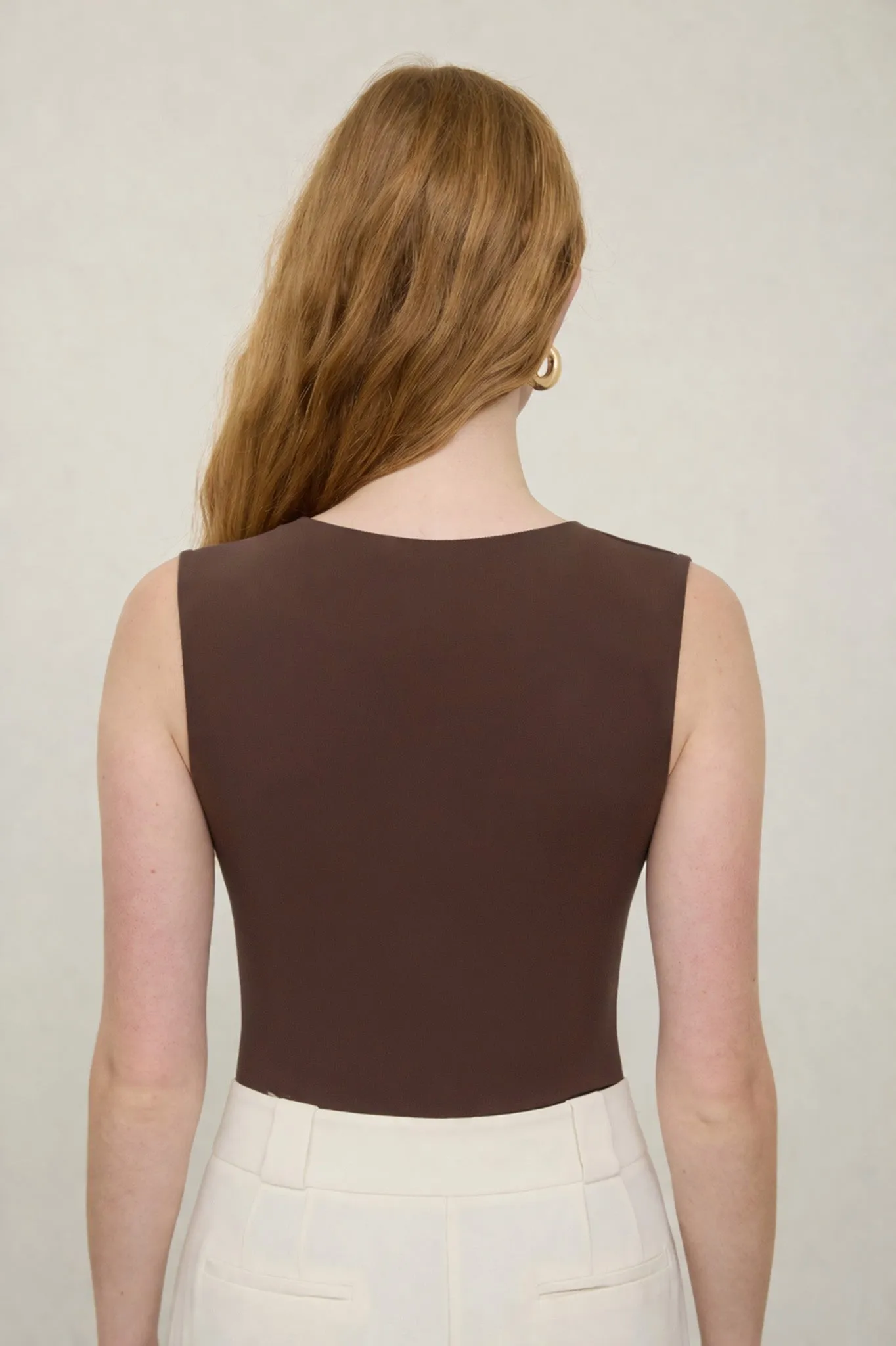 SEAMLESS BOAT NECK SLEEVELESS KNIT BODYSUIT sold by Blu Pepper product image thumbnail 2