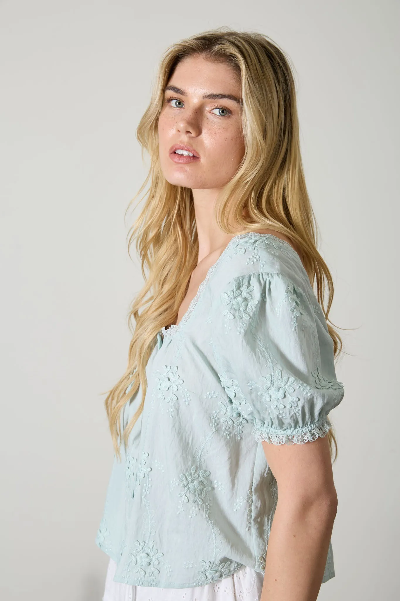 FLORAL EMBROIDERY LACE TRIM PUFF SLEEVE TOP sold by Blu Pepper product image thumbnail 3