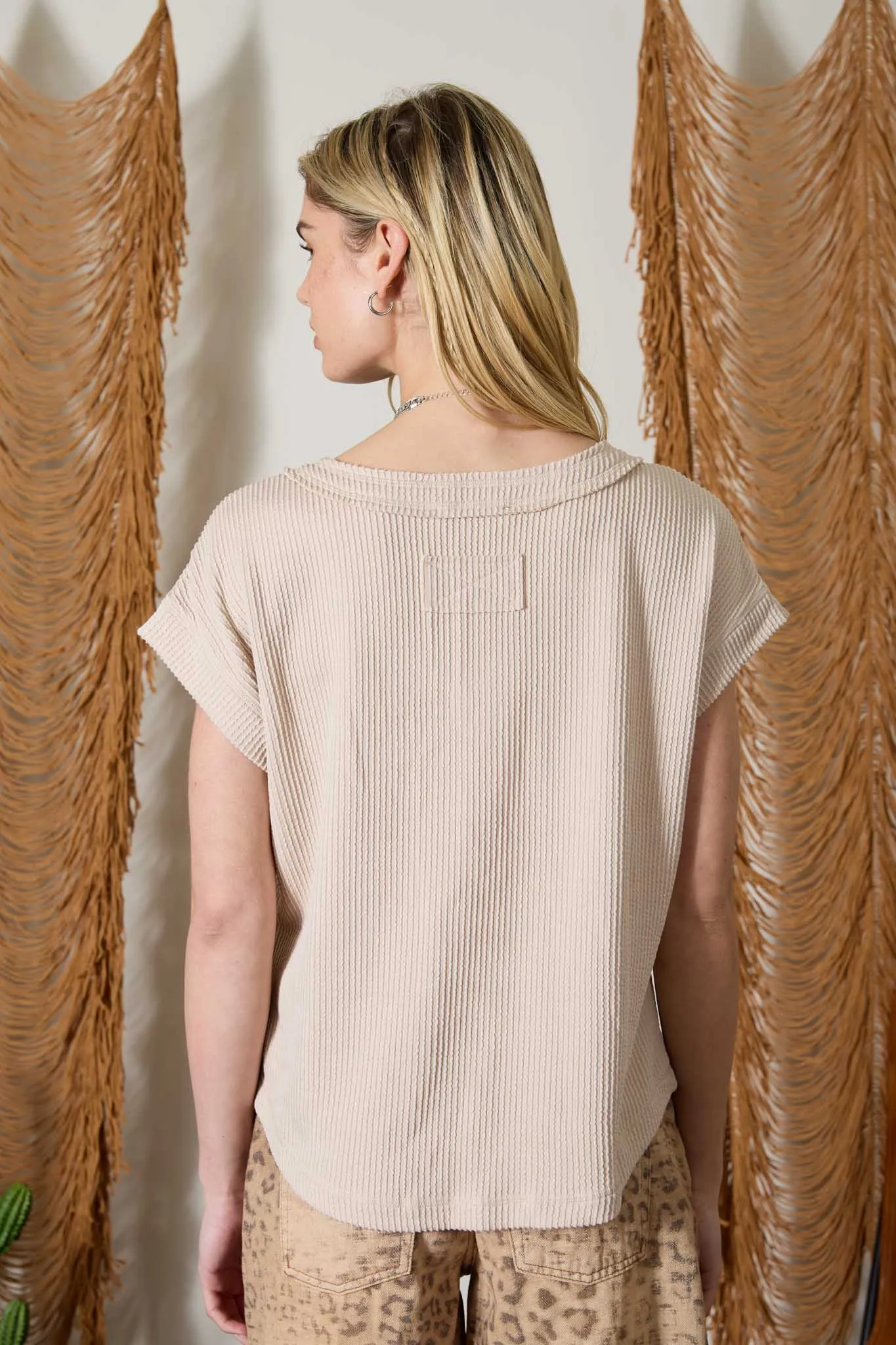 V NECK SHORT SLEEVE TEXTURED RIB KNIT TOP (PRE-ORDER) sold by Blu Pepper product image thumbnail 2