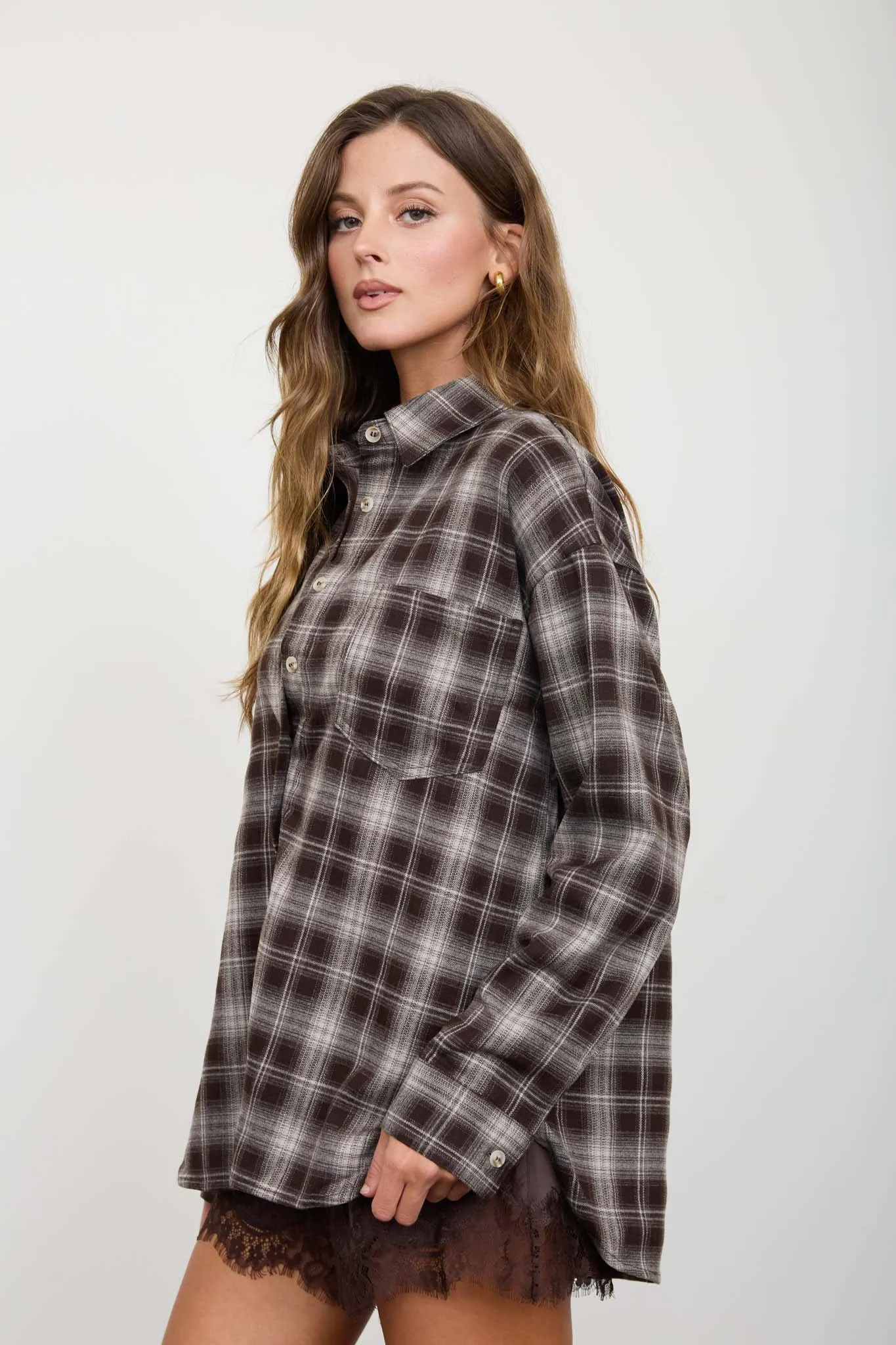 PLAID COLLARED LONG SLEEVE BUTTON DOWN TOP sold by Blu Pepper product image thumbnail 2