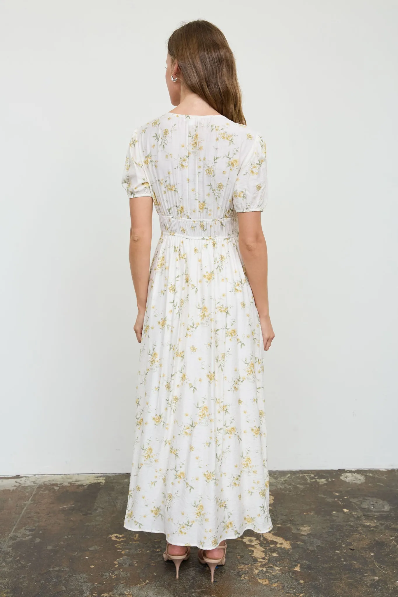 FLORAL V-NECK FRONT TIE PUFF SLEEVE MIDI DRESS (PRE-ORDER) sold by Blu Pepper product image thumbnail 3