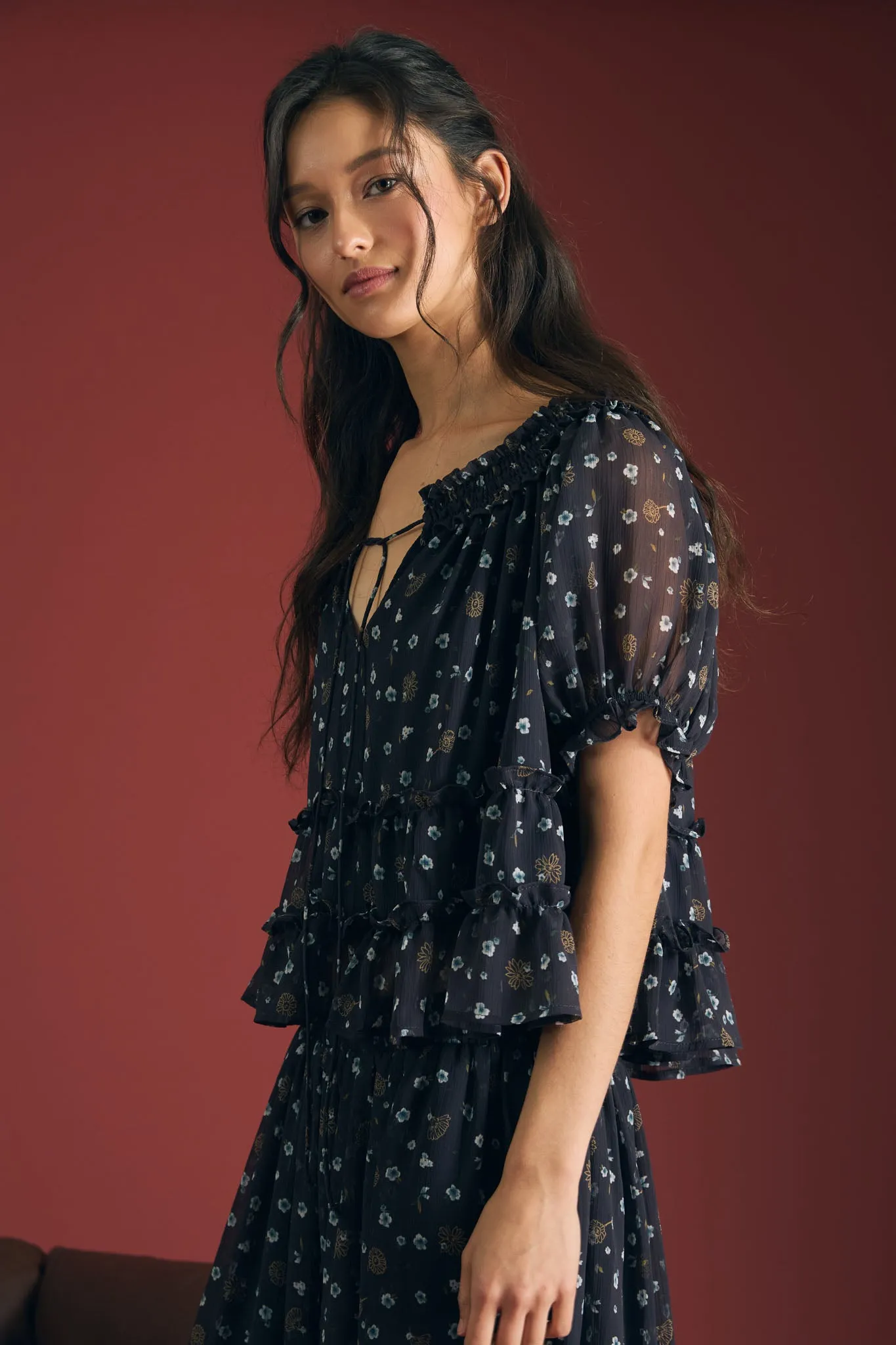 FLORAL SMOCKED NECKLINE FRONT TIE PUFF SLEEVE TOP sold by Blu Pepper product image thumbnail 3