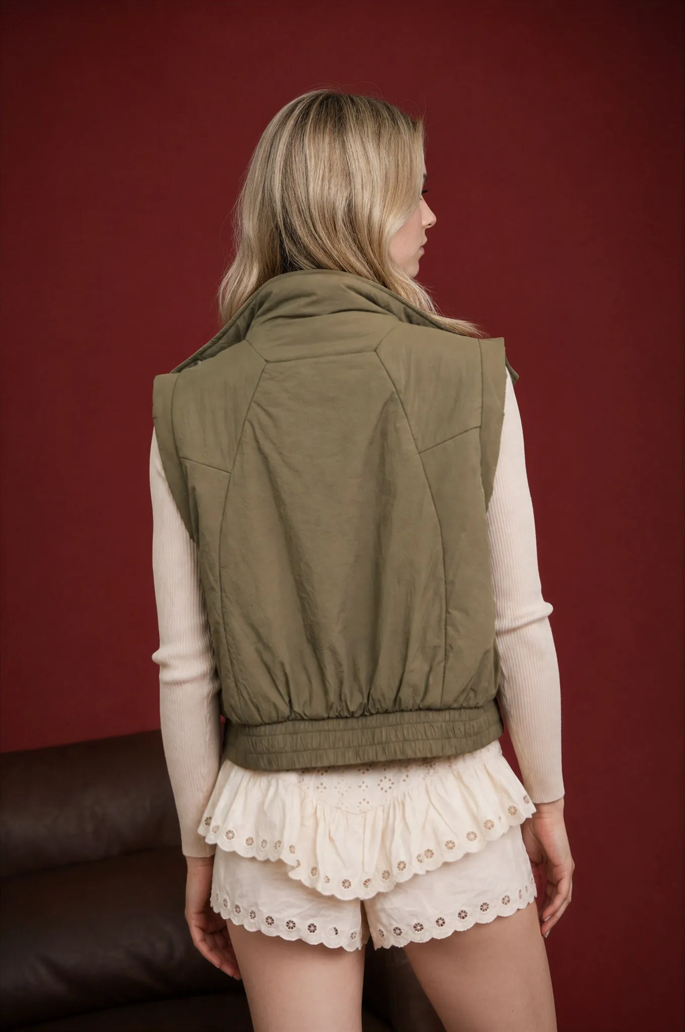 CROPPED MOCK NECK SNAP PUFFER VEST sold by Blu Pepper product image thumbnail 2