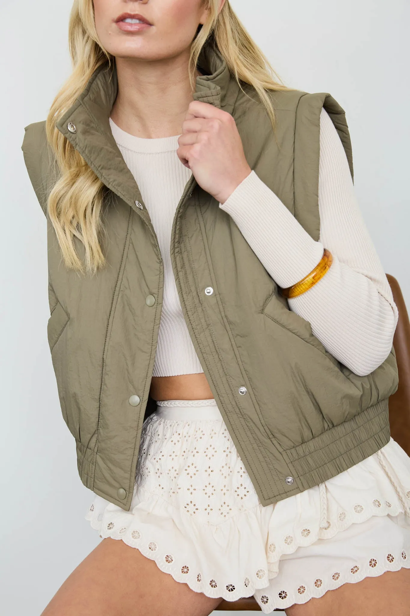 CROPPED MOCK NECK SNAP PUFFER VEST sold by Blu Pepper product image thumbnail 5