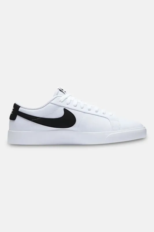 SB Blazer Vapor TXT White/Black sold by Blue & Cream
