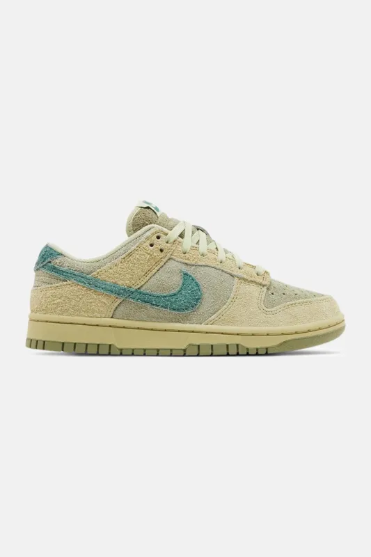 Women's Dunk Low 'Olive Aura' sold by Blue & Cream