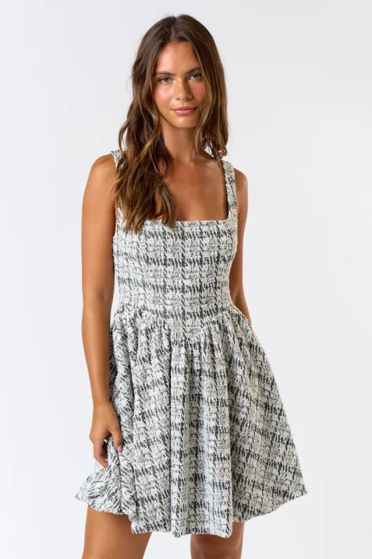 BD25737 sold by Blue Blush