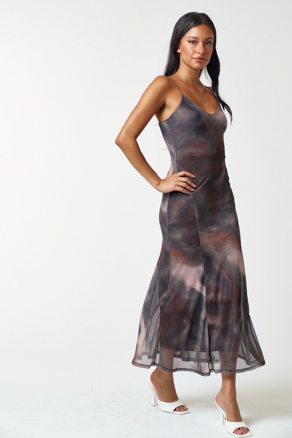 BD23142 sold by Blue Blush