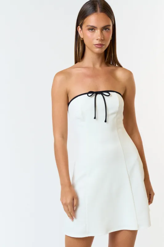 BD24719 sold by Blue Blush