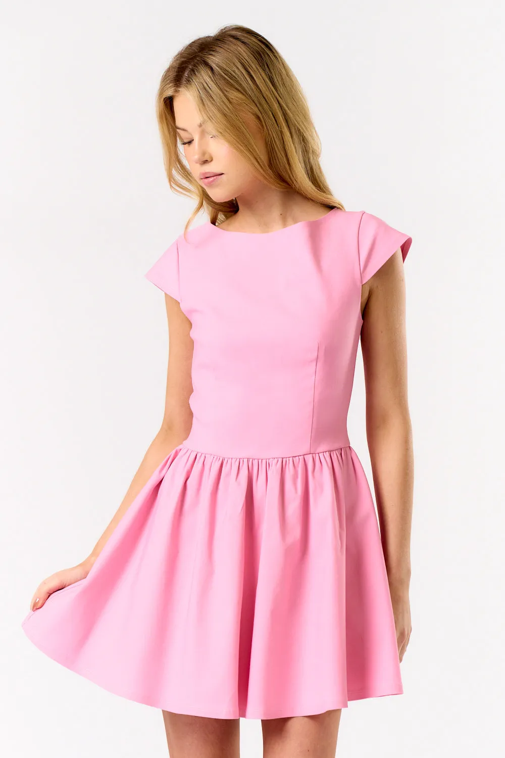 BD25823 sold by Blue Blush