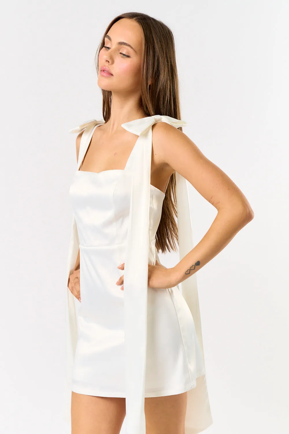 IBD32634 sold by Blue Blush