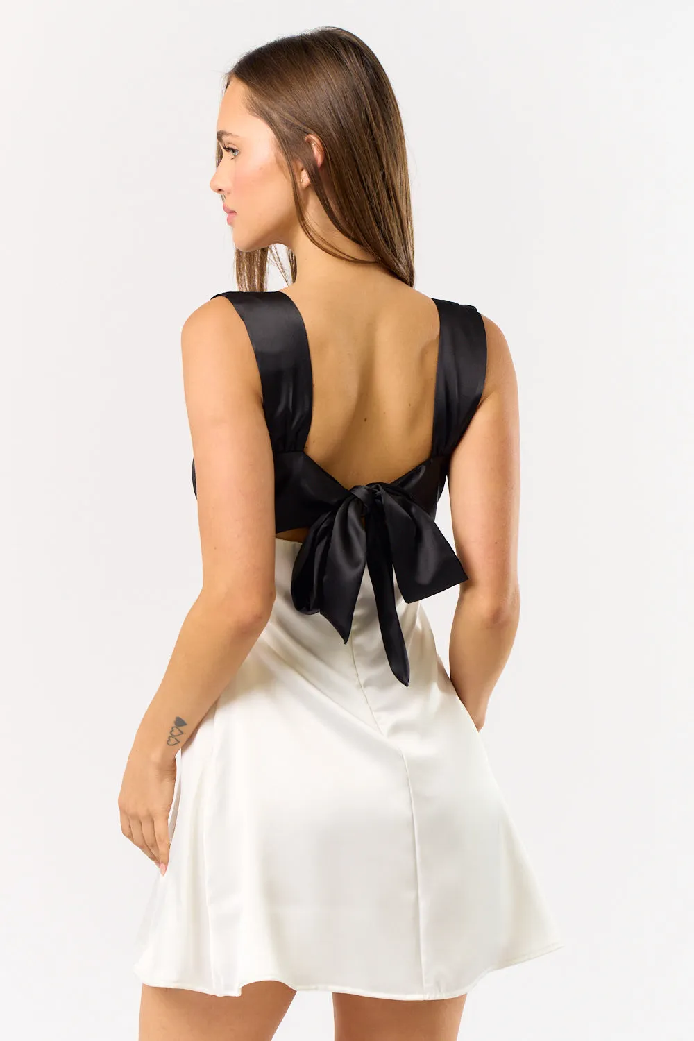 BD24004 sold by Blue Blush product image thumbnail 3