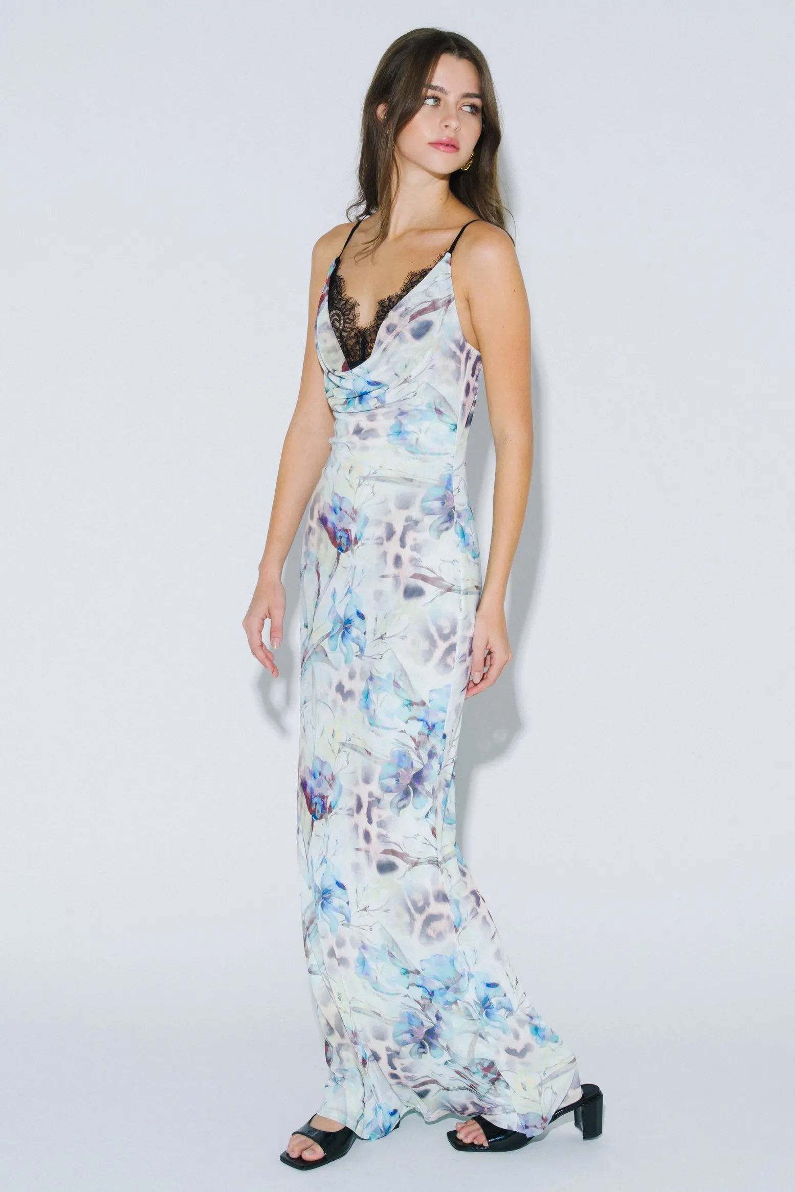BD40373 sold by Blue Blush product image thumbnail 4