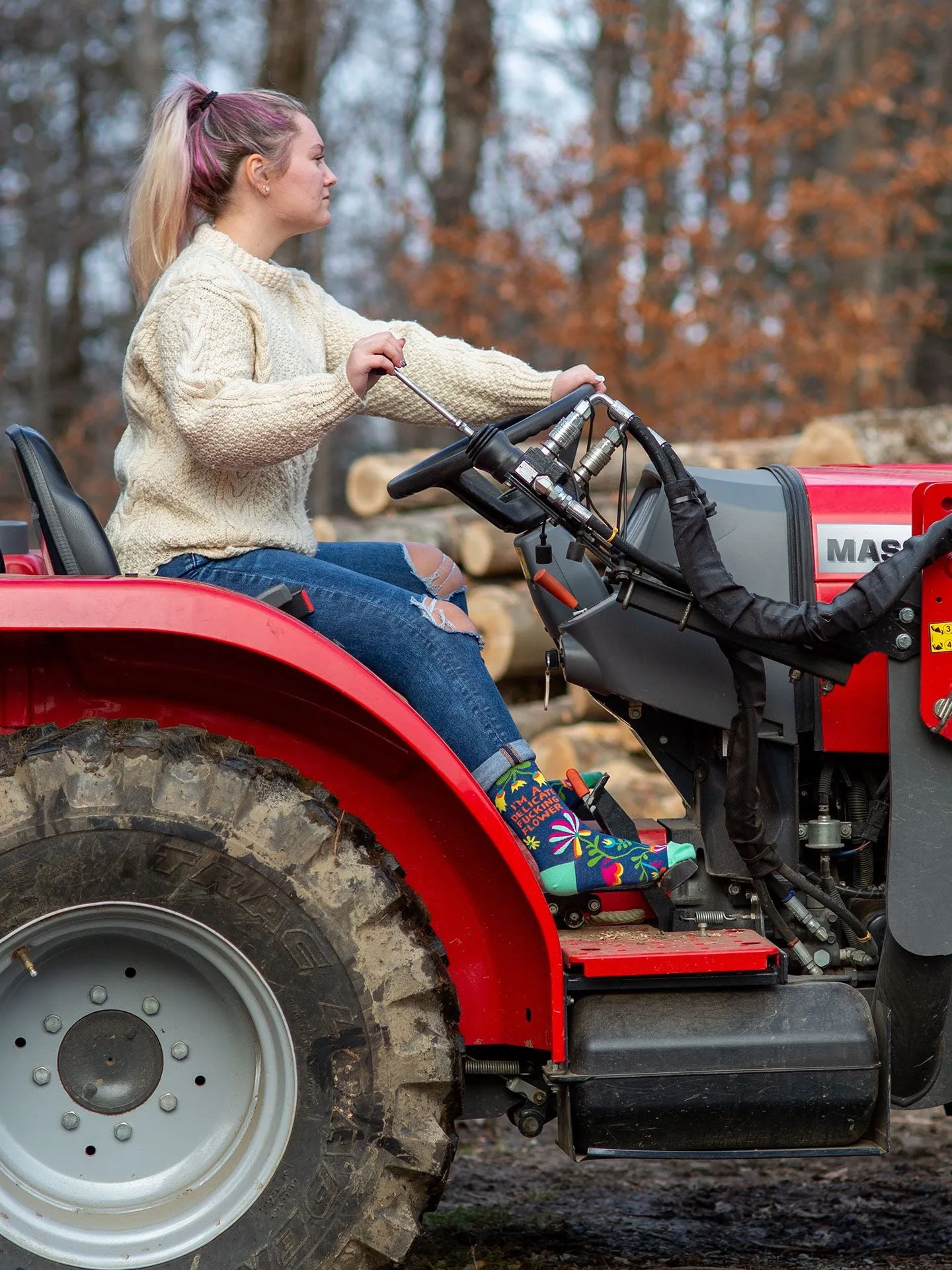 I'm A Delicate Fucking Flower W-Crew Socks sold by Blue Q product image thumbnail 5