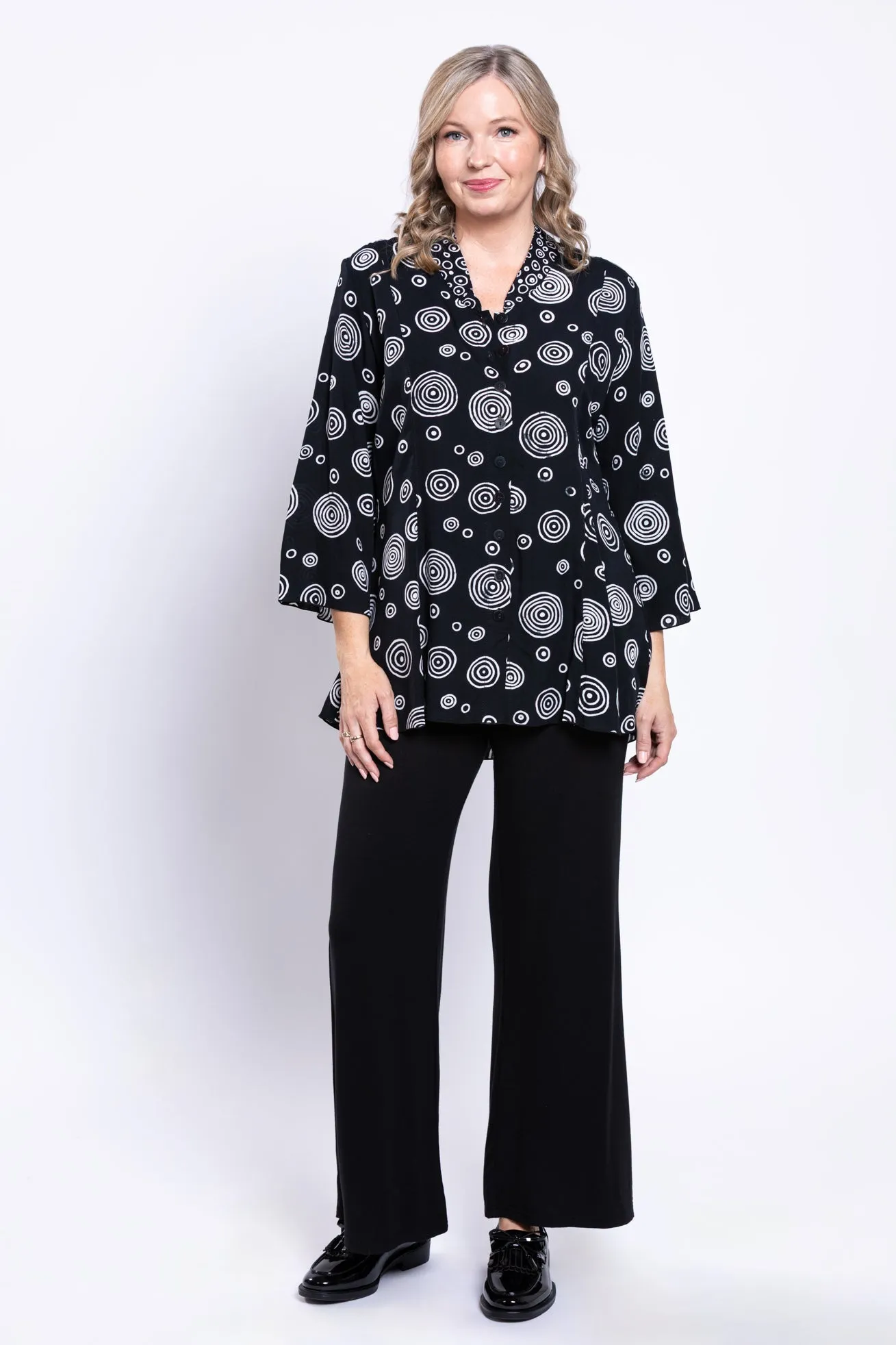 Mar 3/4 Blouse, BW Bubbles sold by Blue Sky product image thumbnail 3