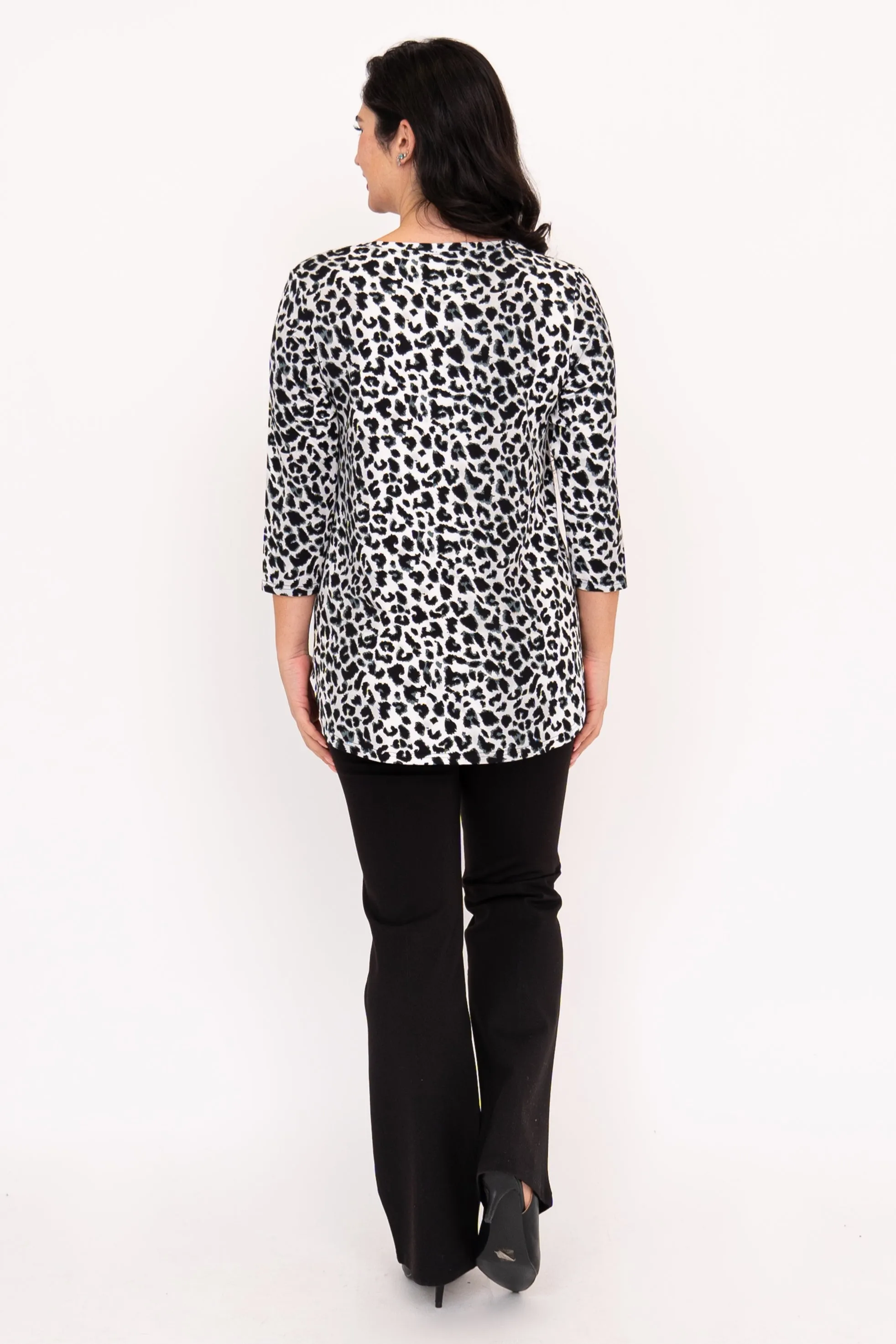 Jazz 3/4 Top, BW Leopard, Bamboo sold by Blue Sky product image thumbnail 4