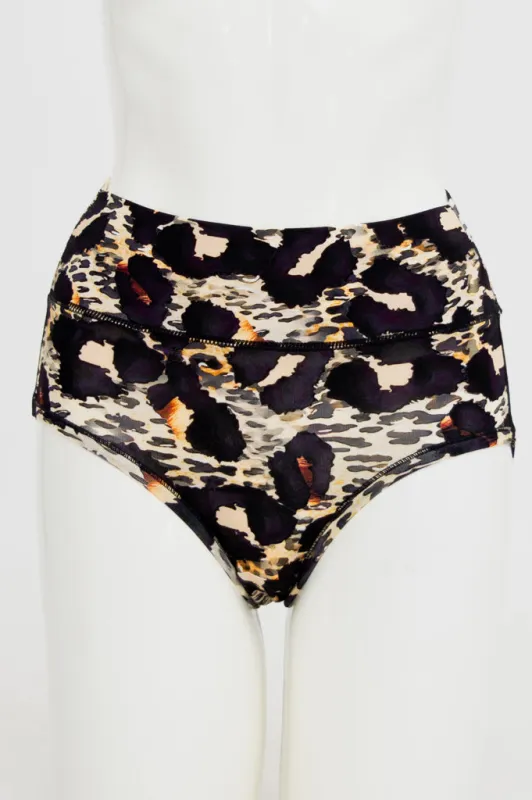 La Gaunche, Leonine, Bamboo sold by Blue Sky