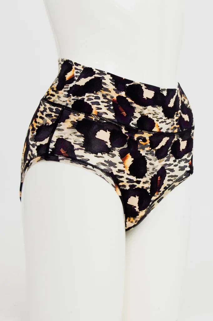 La Gaunche, Leonine, Bamboo sold by Blue Sky product image thumbnail 2