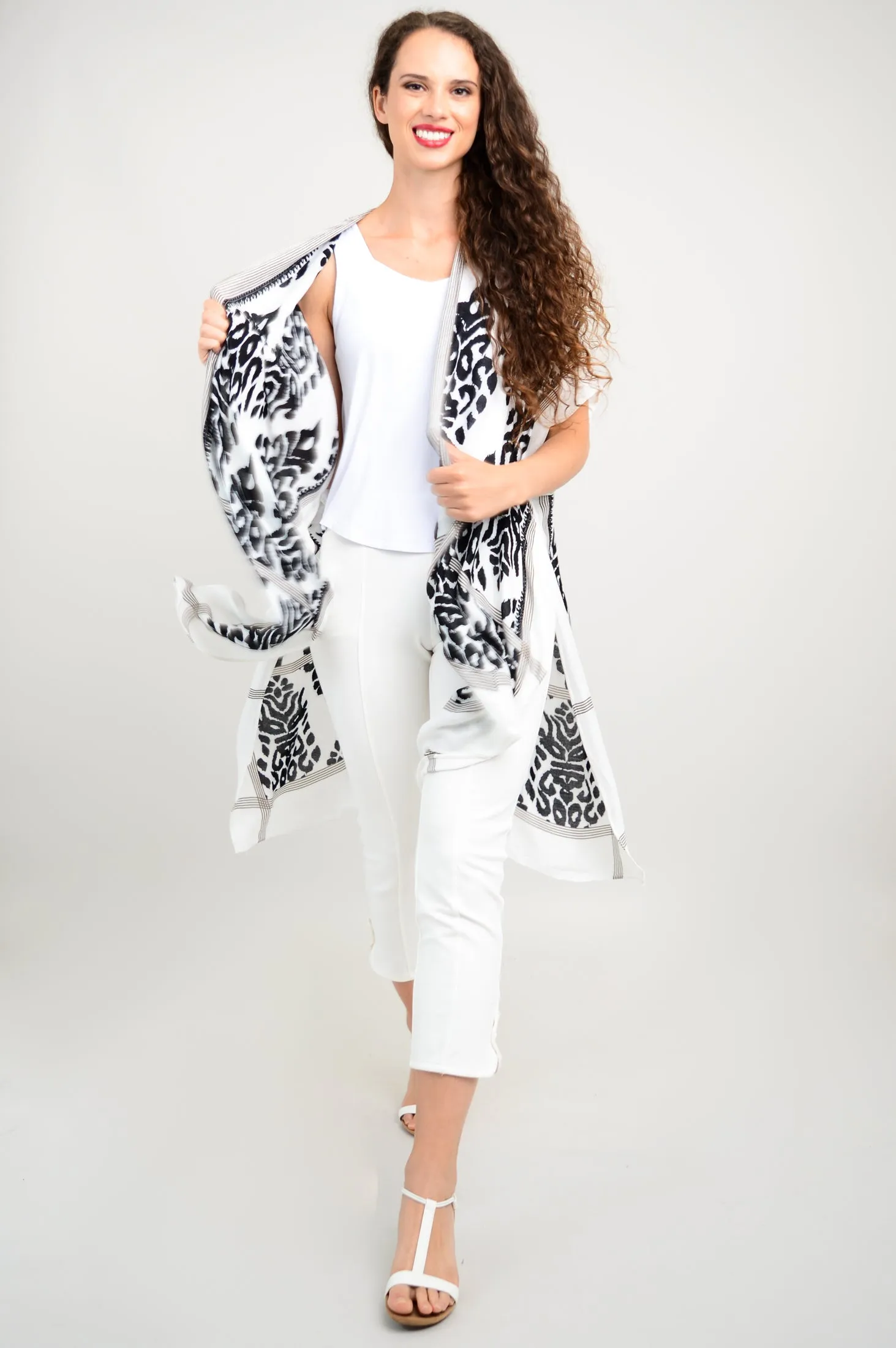 Darcy, Demaskani, One Size sold by Blue Sky product image thumbnail 4