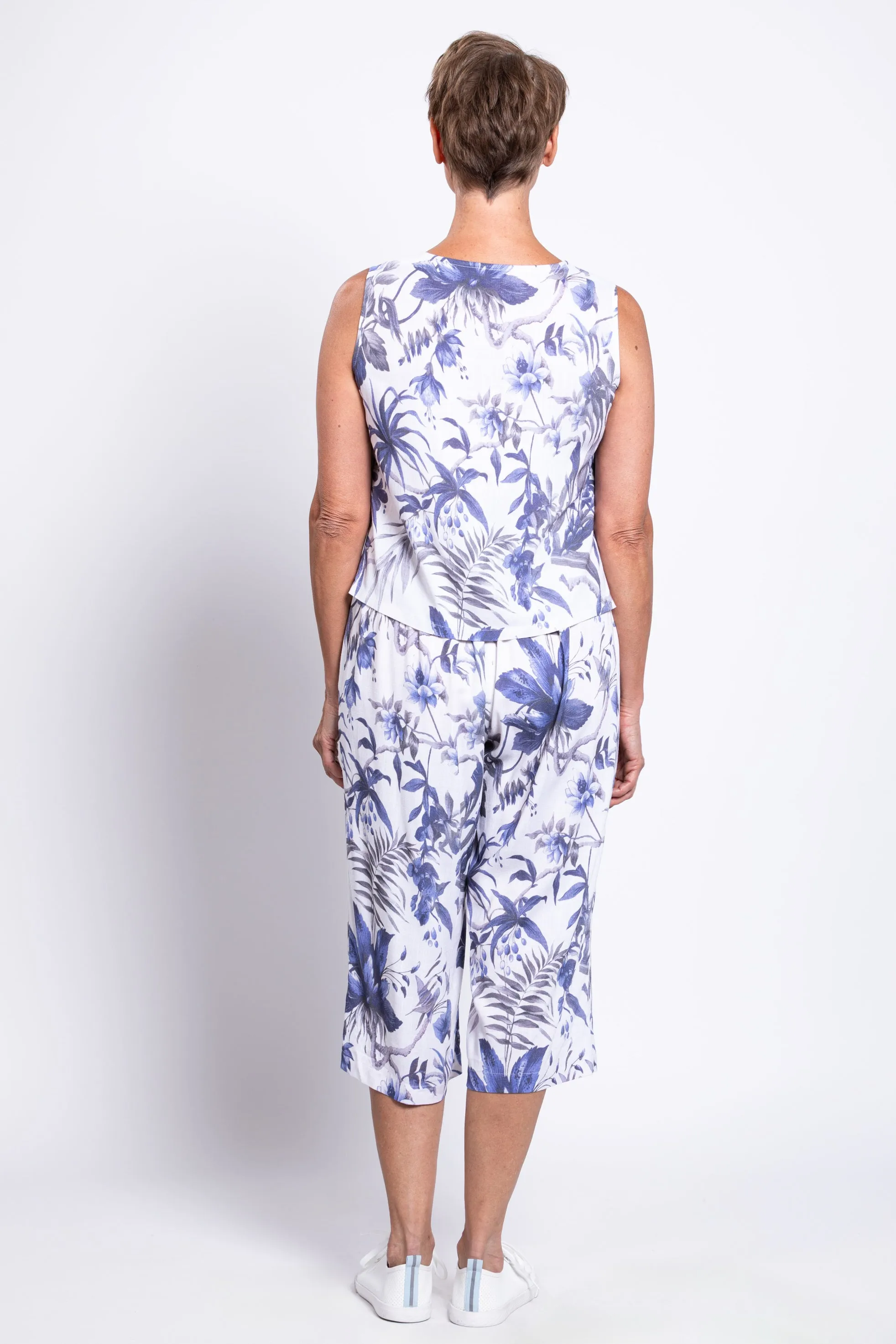 Bella Capri, Peri Palm, Linen Bamboo sold by Blue Sky product image thumbnail 4