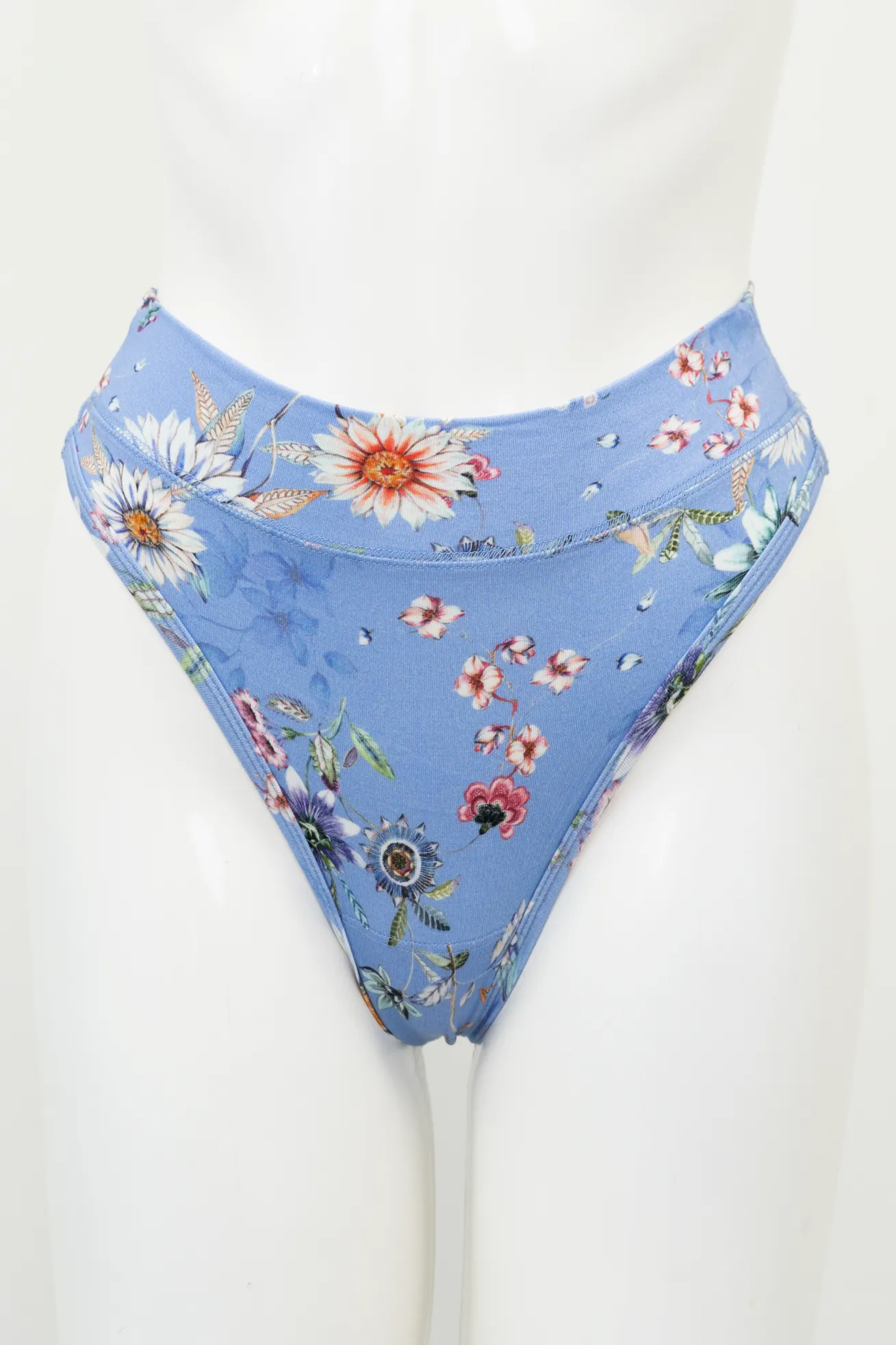 La Thong, Peri Daisy, Bamboo sold by Blue Sky