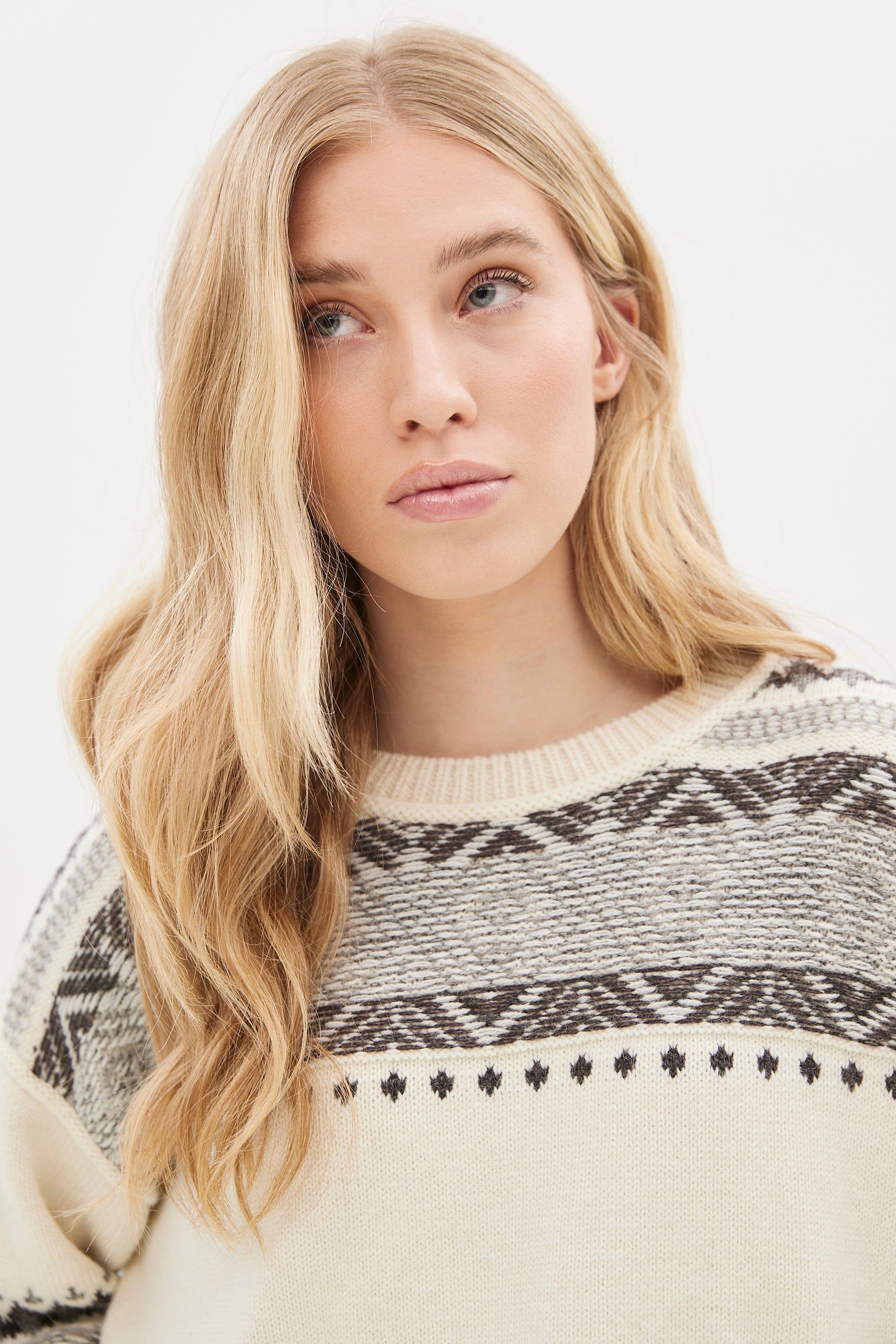 Fair Isle Crew Neck Wool Sweater sold by Bluenotes product image thumbnail 7