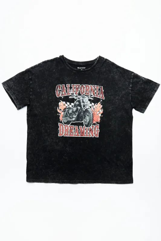 California Dreaming Graphic Boyfriend Tee sold by Bluenotes
