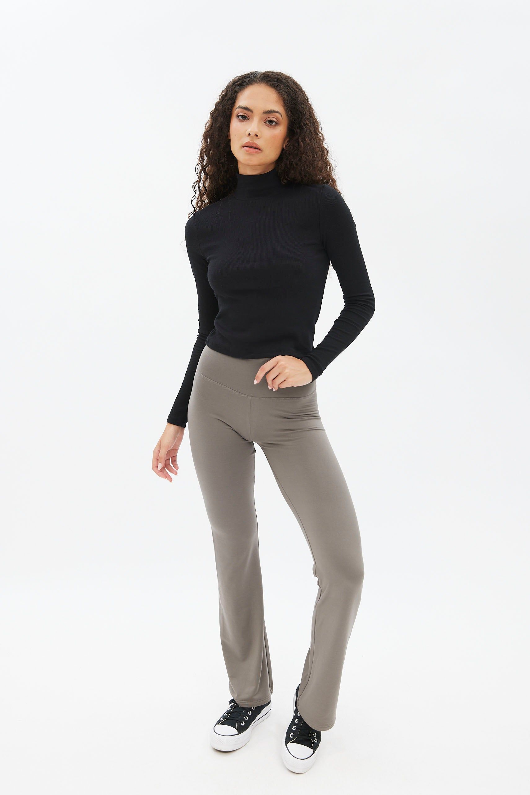 High Rise Super Soft Fleeceback Flare Legging sold by Bluenotes product image thumbnail 2