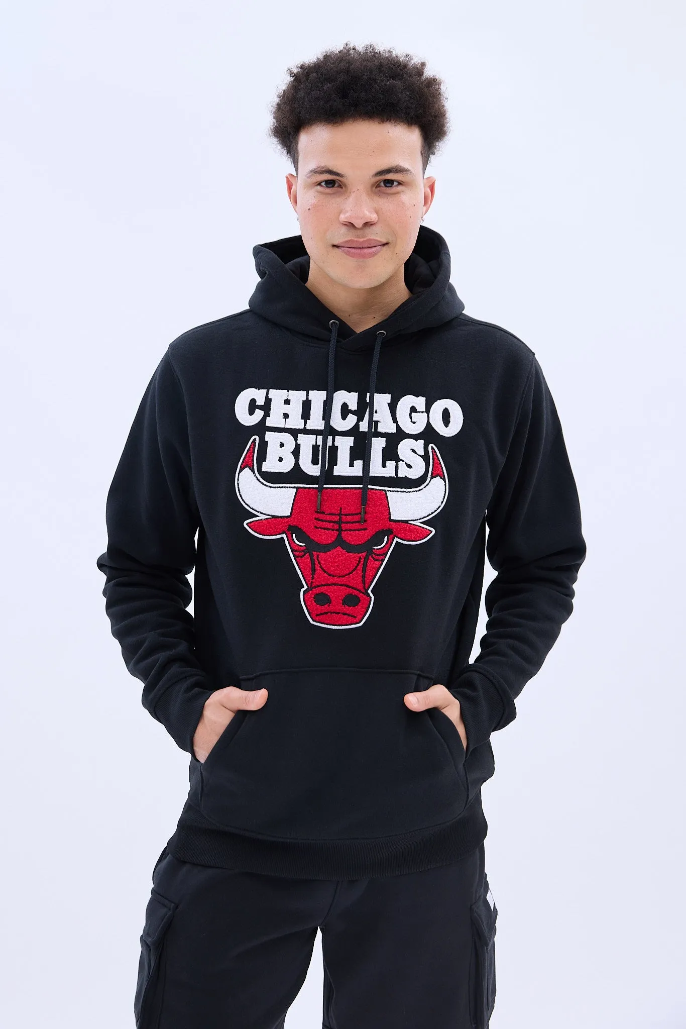 Chicago Bulls Graphic Chenille Applique Pullover Hoodie sold by Bluenotes