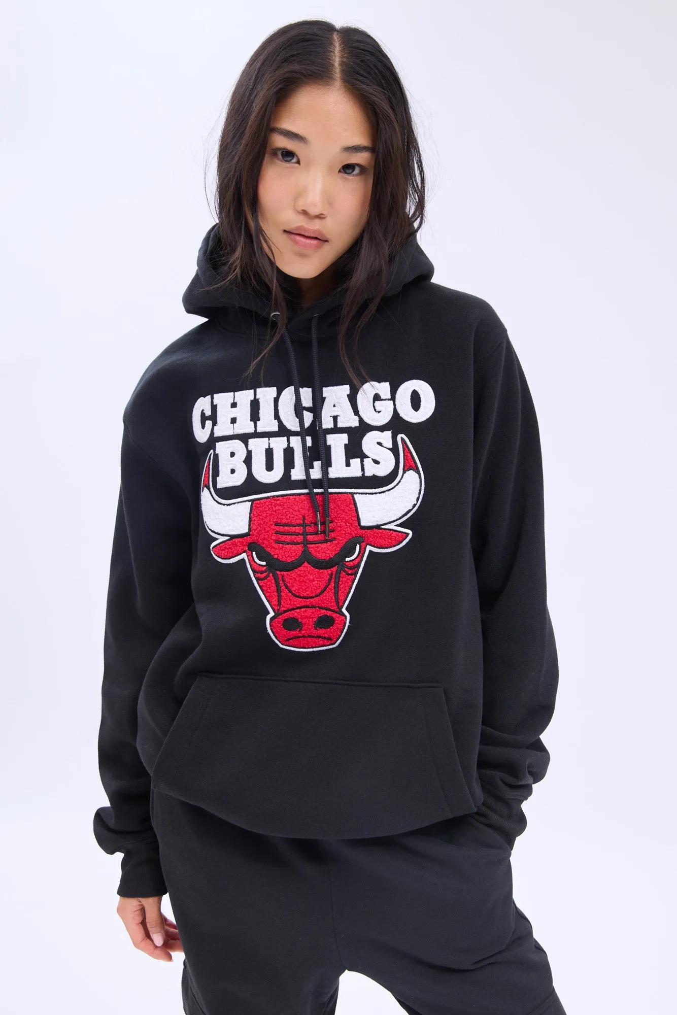 Chicago Bulls Graphic Chenille Applique Pullover Hoodie sold by Bluenotes product image thumbnail 2