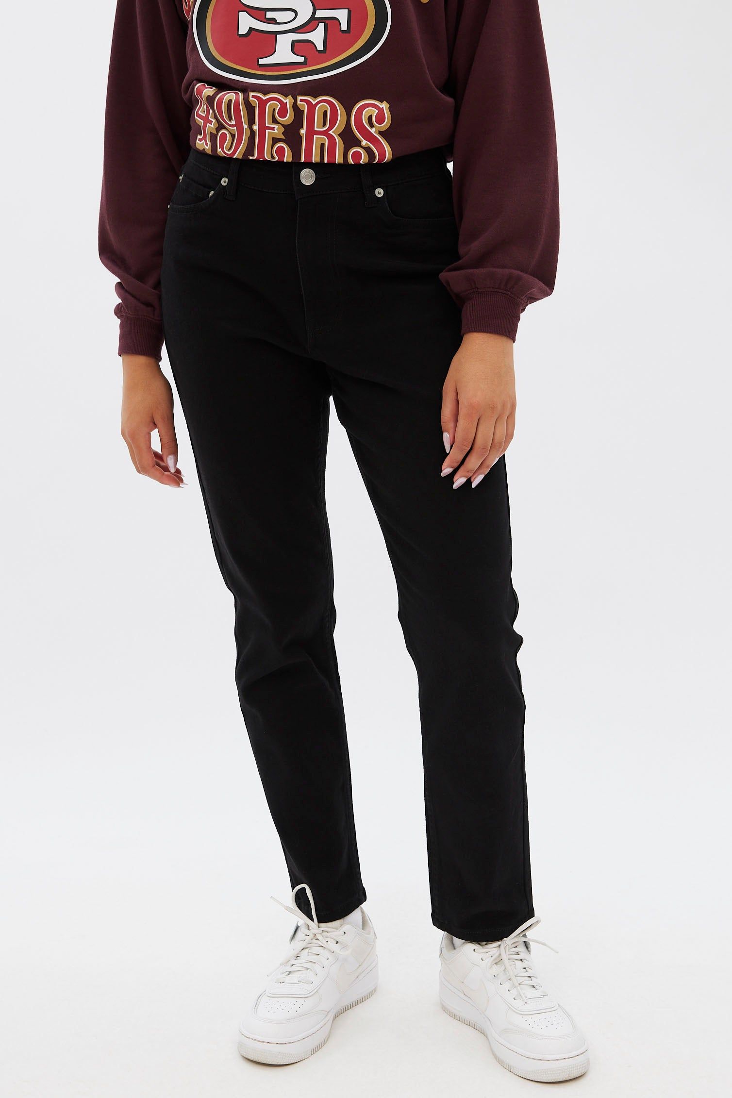 AERO High Rise Mom Jean sold by Bluenotes