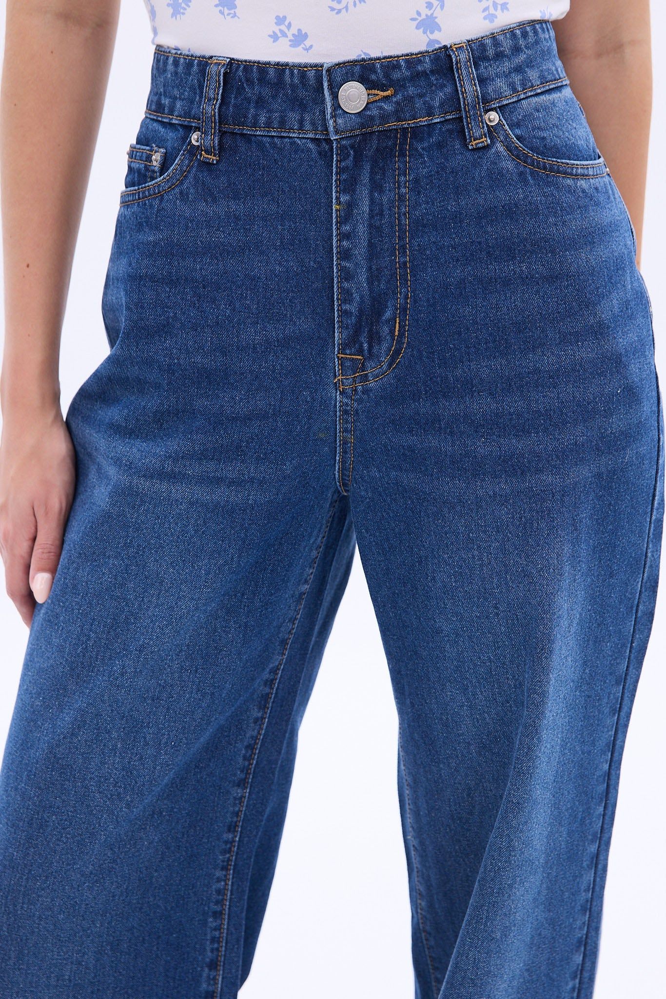 Super High Rise Wide Leg Jean sold by Bluenotes product image thumbnail 3