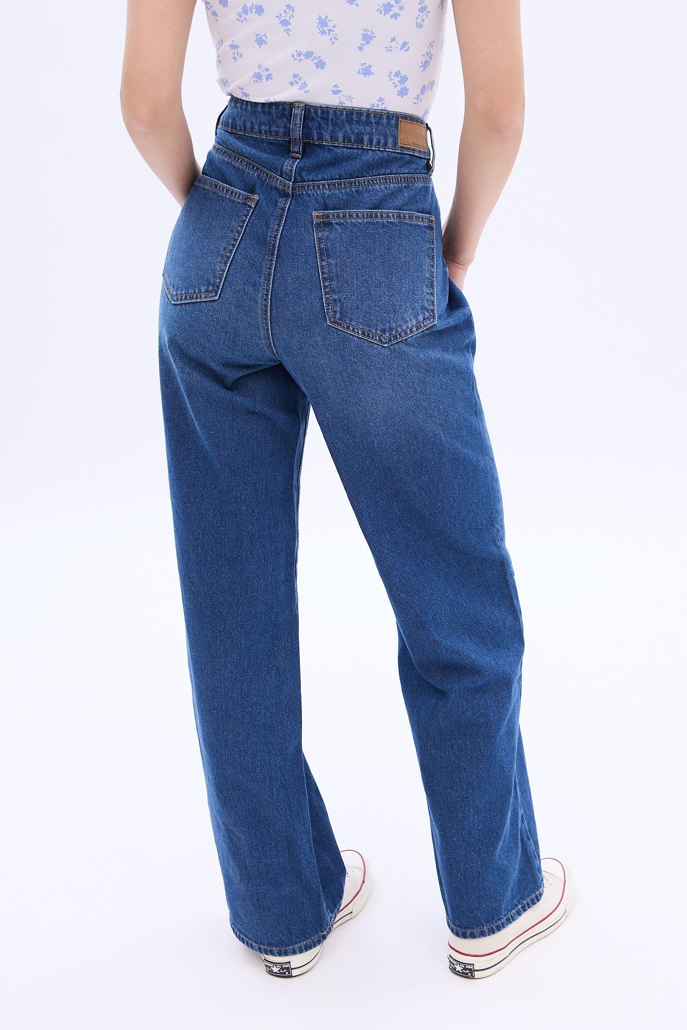 Super High Rise Wide Leg Jean sold by Bluenotes product image thumbnail 4