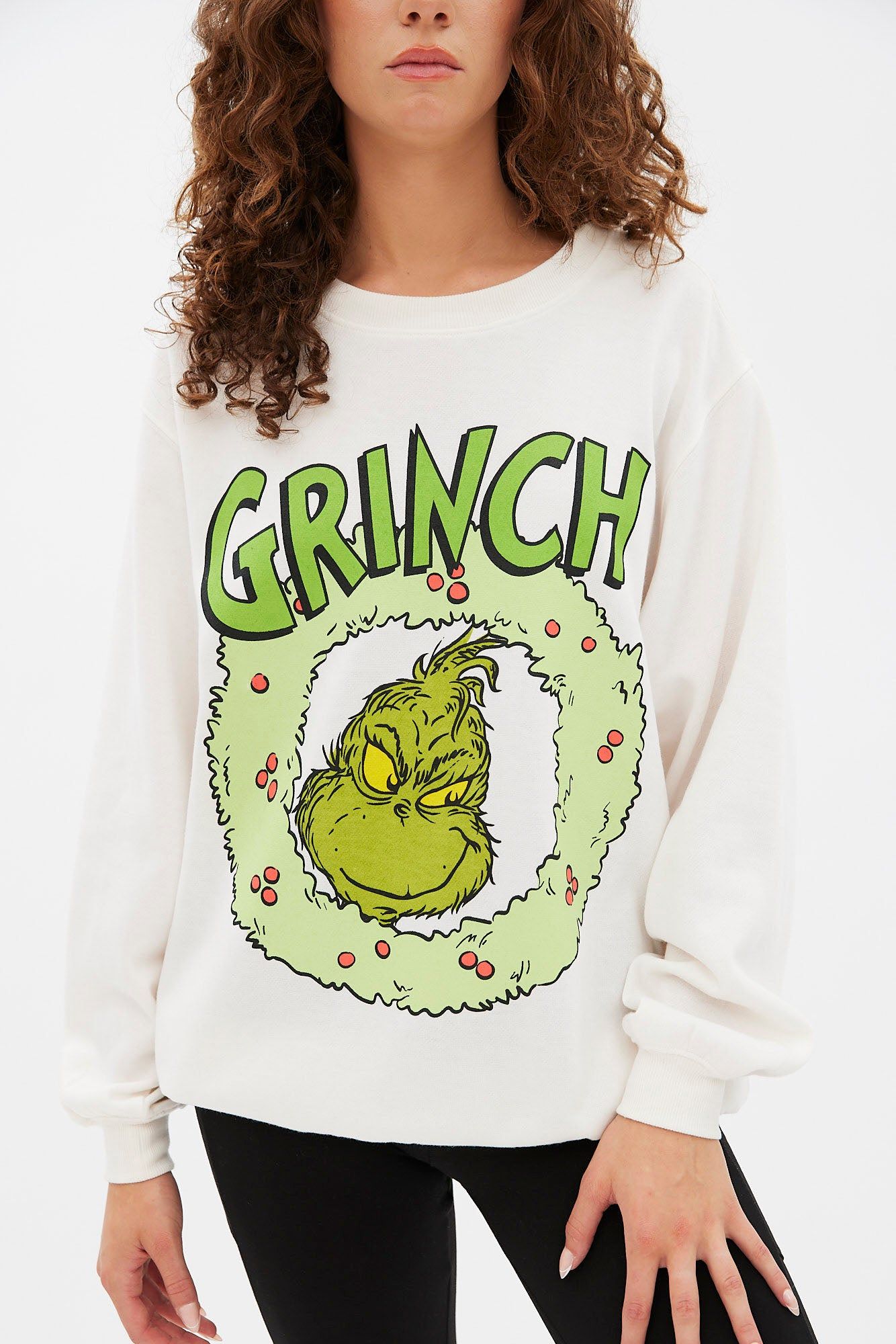 The Grinch Wreath Graphic Oversized Pullover Sweatshirt sold by Bluenotes product image thumbnail 3