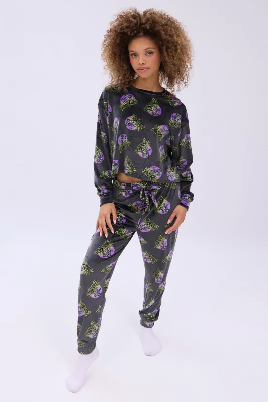 Beetlejuice Printed Velour Pajama Jogger And Tee Set sold by Bluenotes