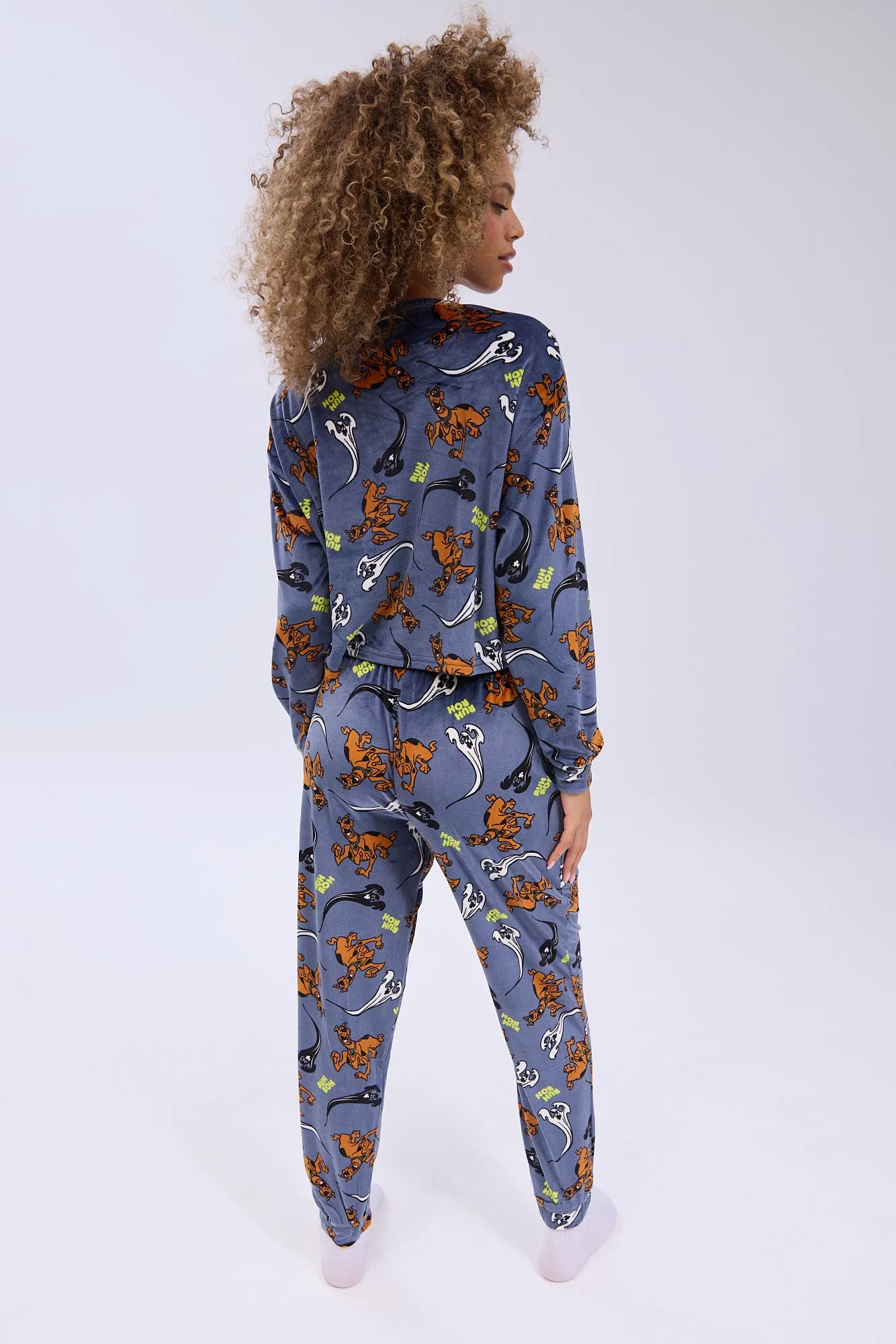Scooby-Doo Printed Velour Pajama Jogger And Tee Set sold by Bluenotes product image thumbnail 4